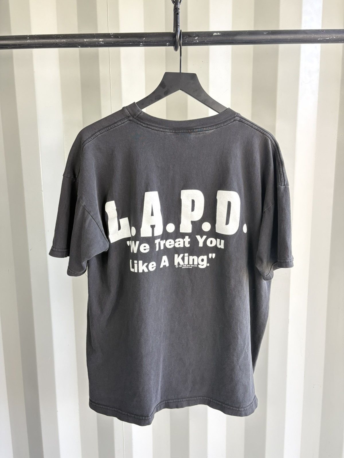 Vintage Thrashed LAPD Treat King Faded Distressed Shirt ERD GRUNGE Size US XL / EU 56 / 4 - 1 Thumbnail