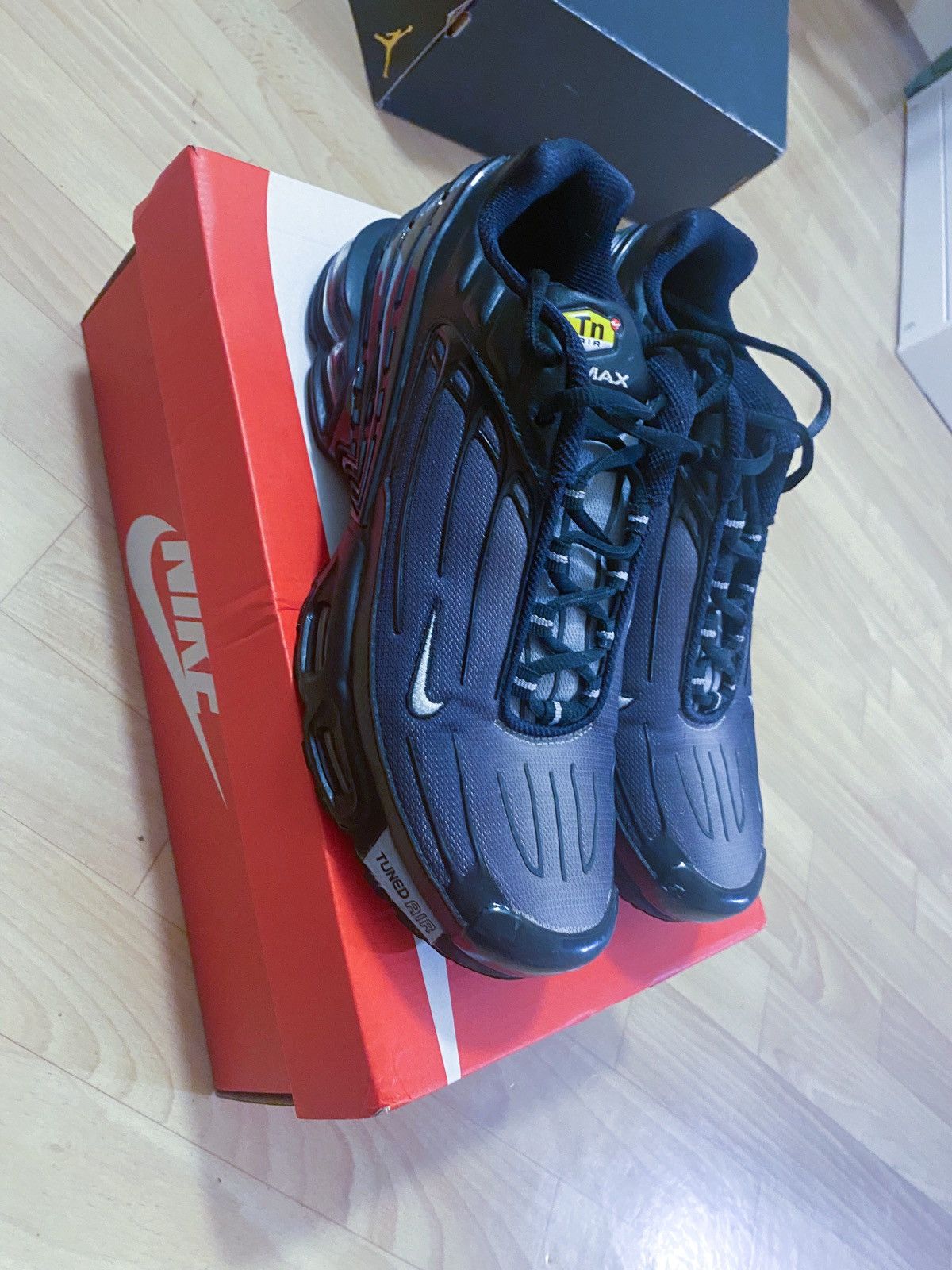 image of Nike Air Max 3 Wolf Grey Shoes in Black, Men's (Size 9)