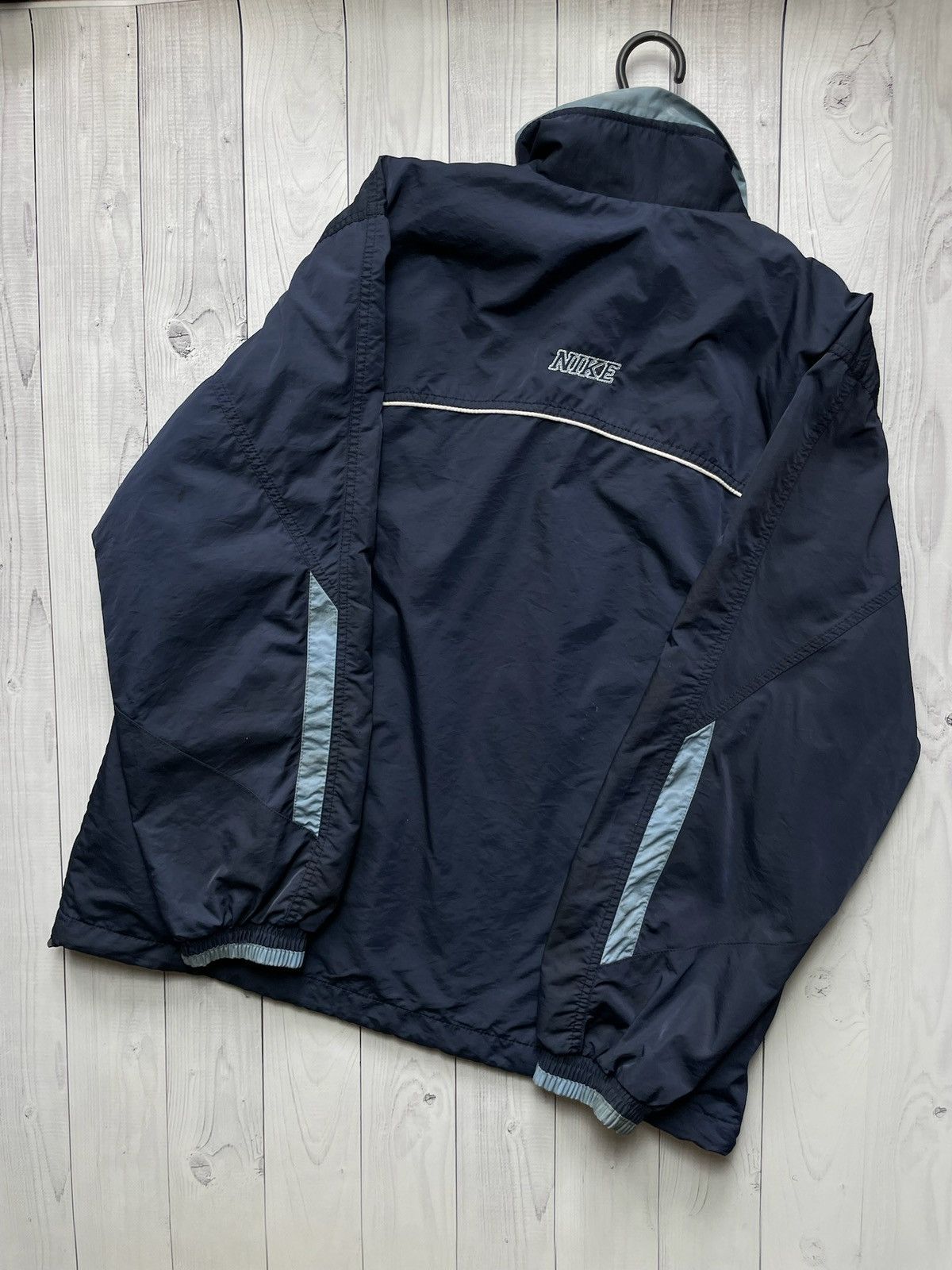 Nike × Vintage Vintage Nike jacket size L logo distressed Size US L / EU 52-54 / 3 - 2 Thumbnail