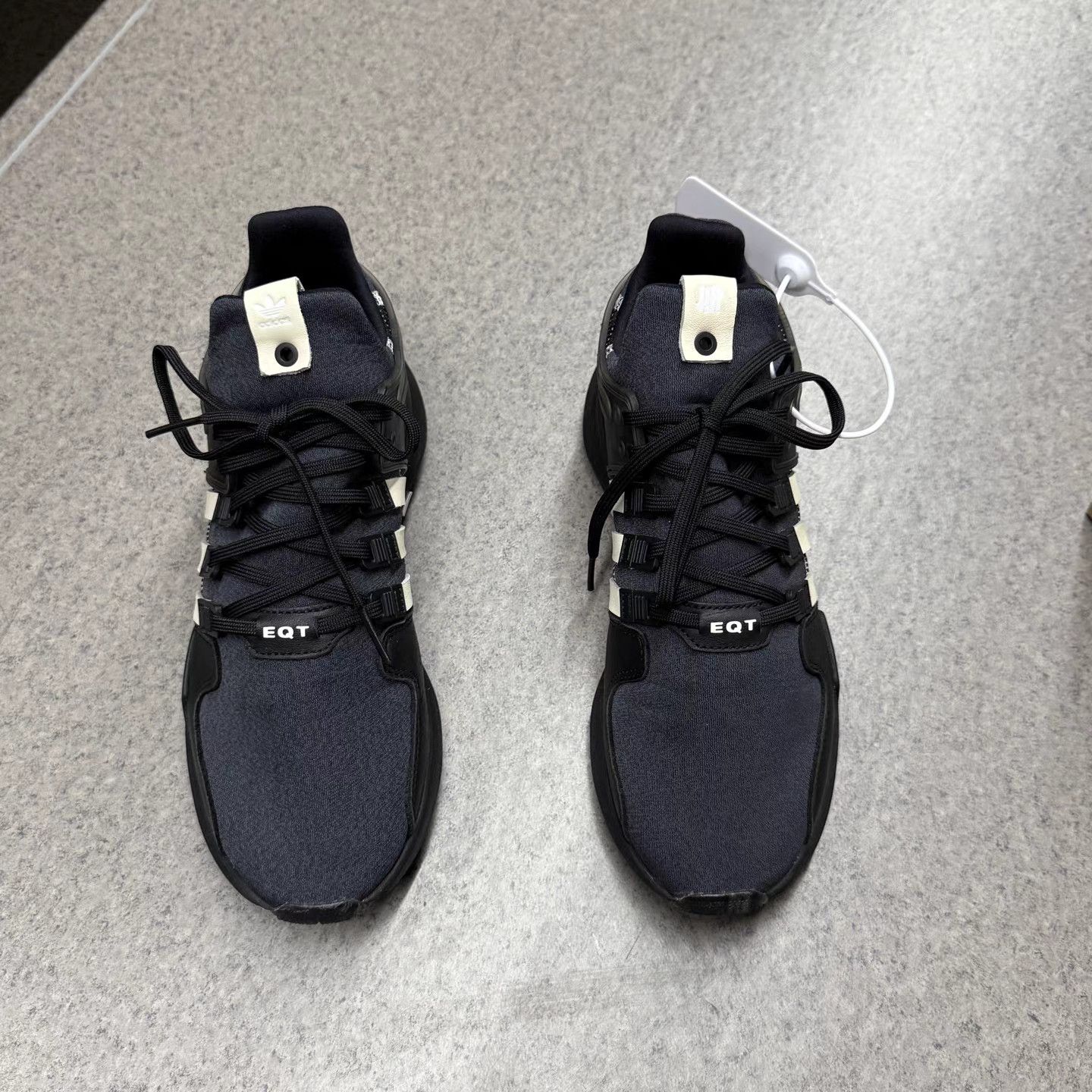 Adidas Adidas Casual Shoes K15 Size US 10 / EU 43 - 5 Thumbnail