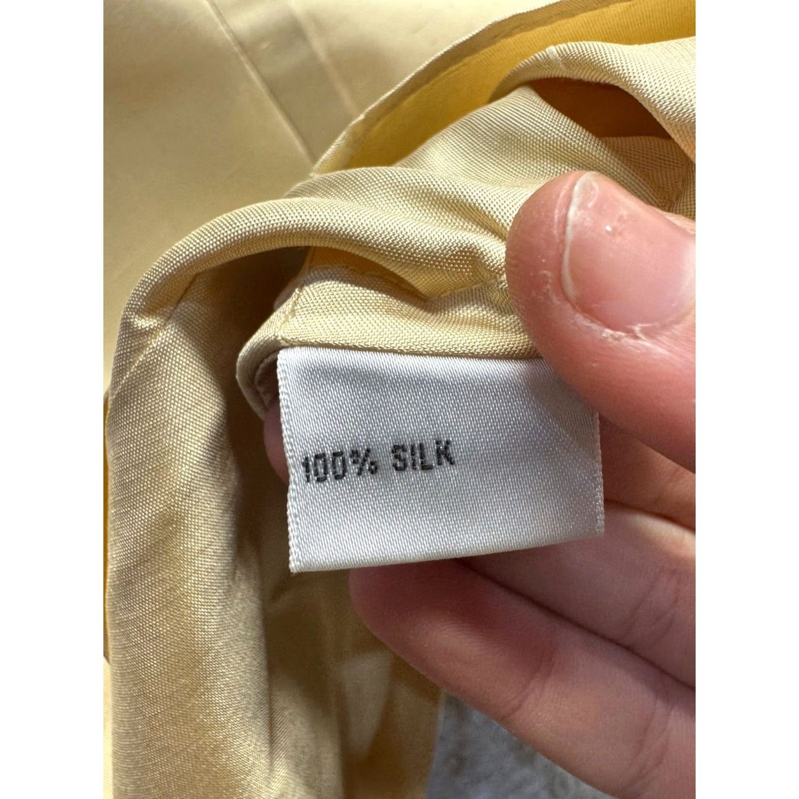 Talbots Talbots Blouse Silk Size 12 Champagne Womens 12 Silk Blouse Petites Tie Waist Stains Pre-Owned Fair Size XL / US 12-14 / IT 48-50 - 4 Thumbnail