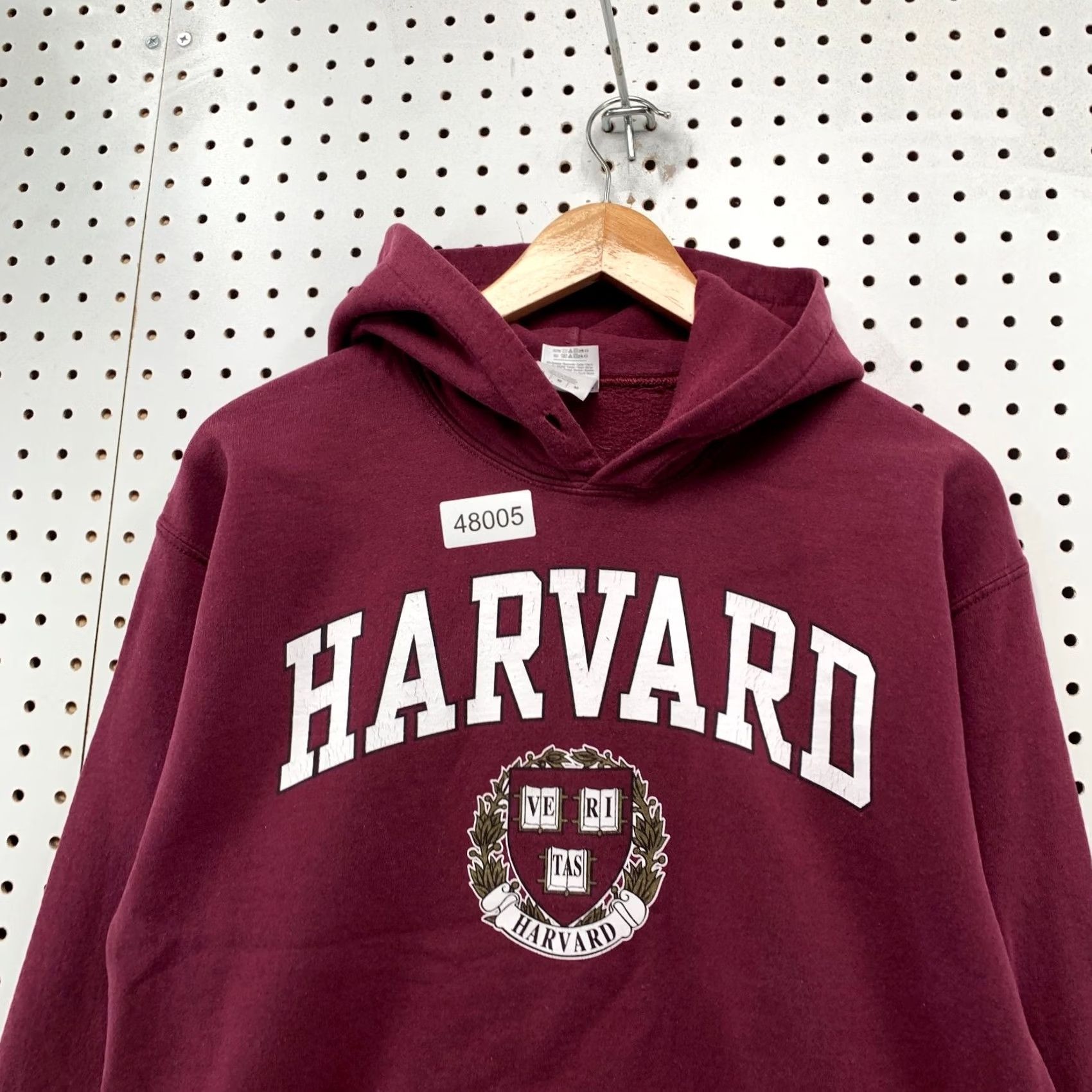 Gildan Harvard University Hoodie Sweatshirt Mens M Burgundy Fleece Hooded Pullover Size US M / EU 48-50 / 2 - 6 Thumbnail
