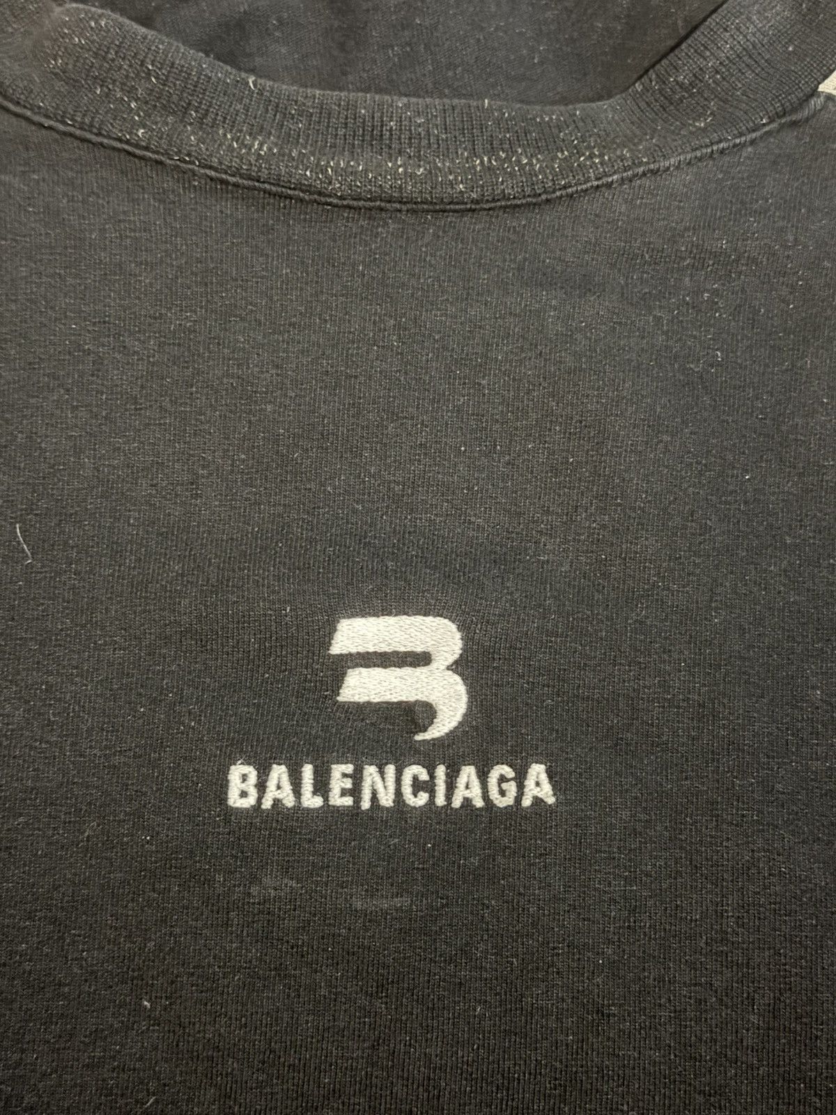 Balenciaga Balenciaga Sporty B shirt Size US M / EU 48-50 / 2 - 8 Thumbnail