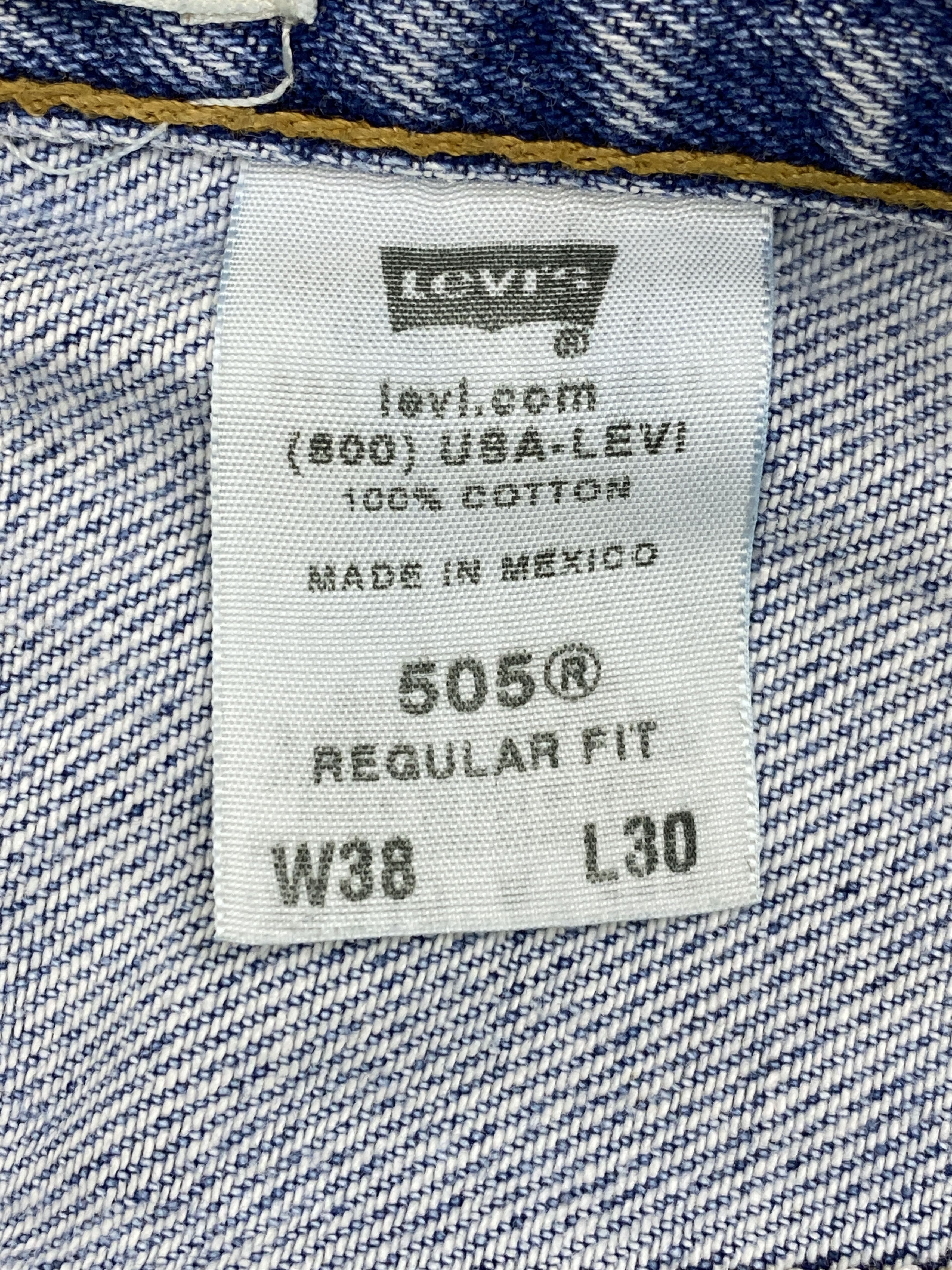 Levi's Light Blue Vintage Levis 505 Jeans DP2702 Size US 37 - 6 Thumbnail