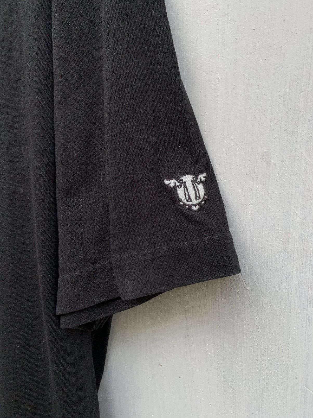 Uniqlo Uniqlo x dface iconic logo Size US XL / EU 56 / 4 - 3 Thumbnail