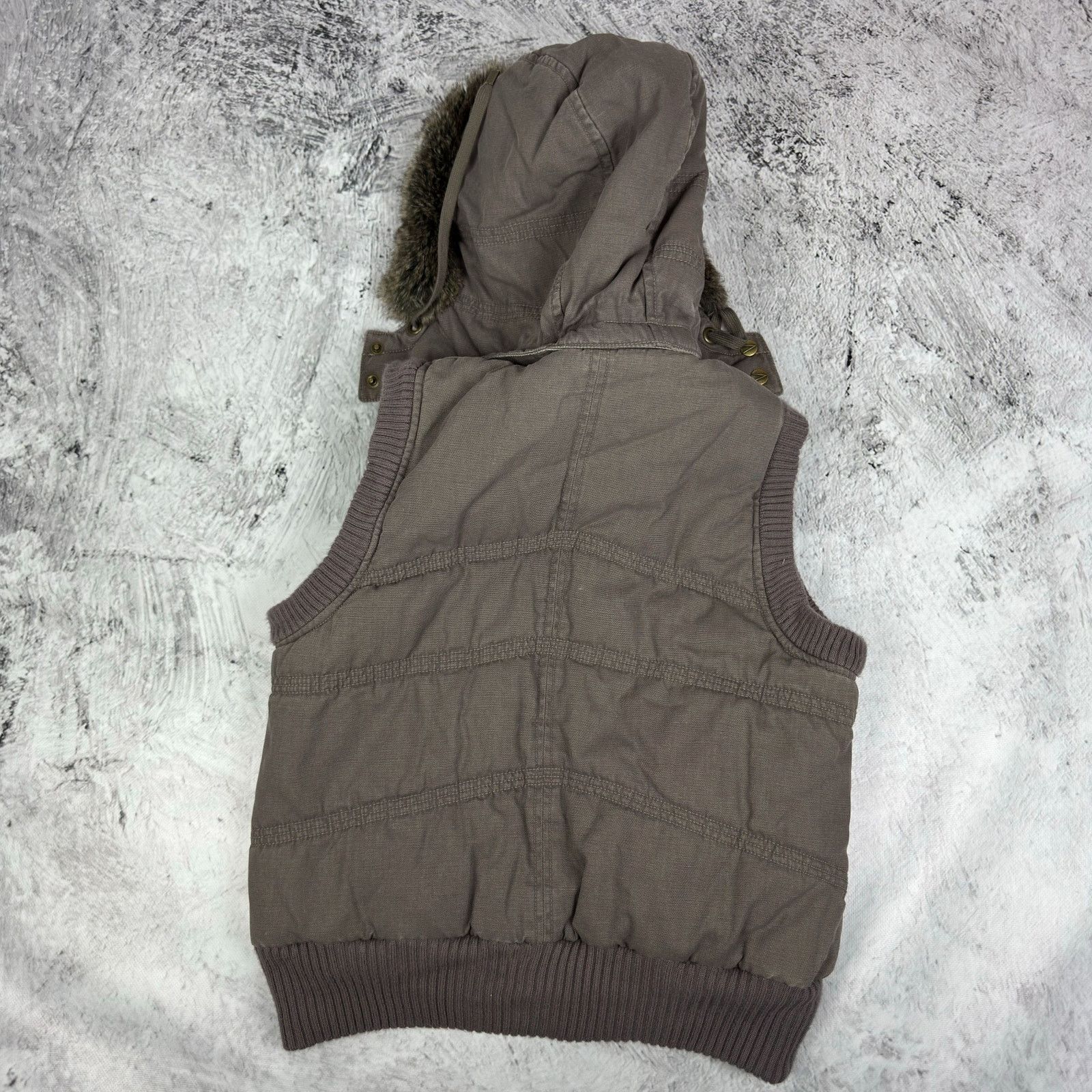 Nike Nike Women's Faux Fur Swoosh Spellout Full Zip Hooded Vest M Size M / US 6-8 / IT 42-44 - 7 Thumbnail