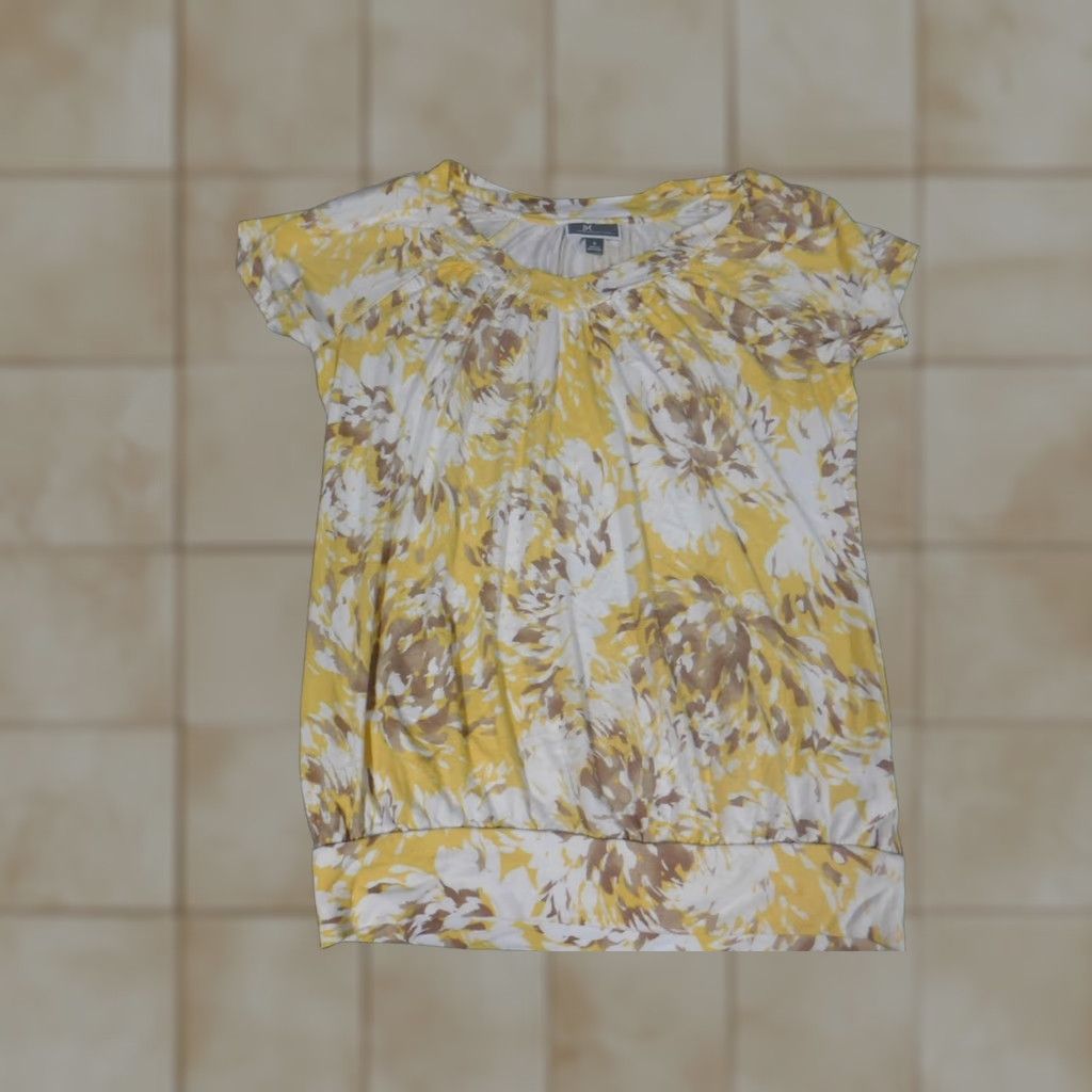 JM Collection JM Collection top Womens Small yellow geometric crew neck pullover blouse stretch knit Short Sleeve Regular fit, Button accents, Casual Size S / US 4 / IT 40 - 1 Thumbnail