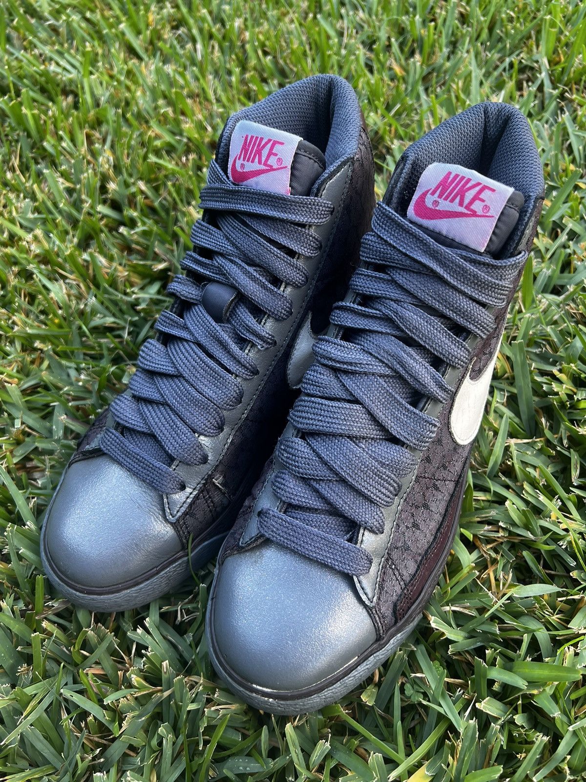 Nike RARE Nike Blazer Hi Womens size 8 Burgandy Scorpio shoes Size US 8 / IT 38 - 2 Thumbnail