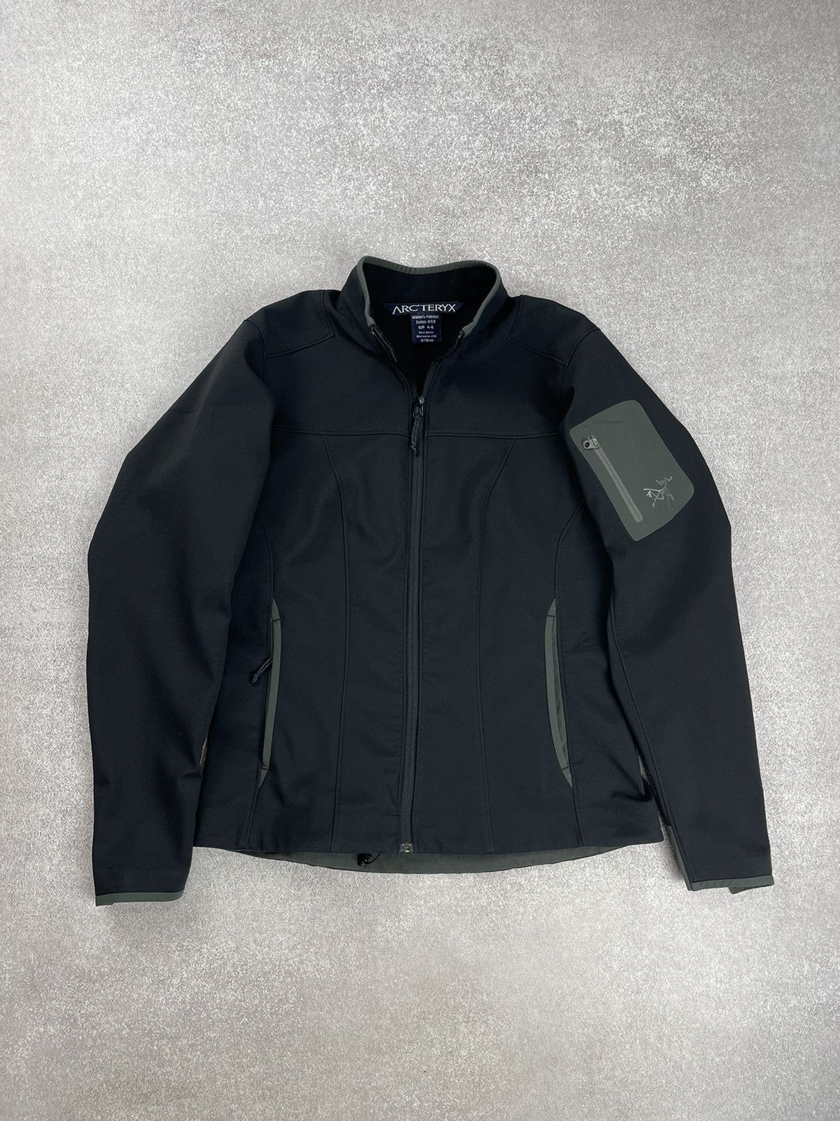Arc'teryx Vintage Arcteryx Softshell Jacket Women’s Size S / US 4 / IT 40 - 1 Thumbnail