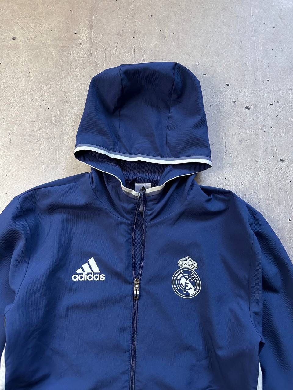 Adidas Adidas FC Real Madrid 2016 Football Team Training Jacket Size US S / EU 44-46 / 1 - 3 Thumbnail