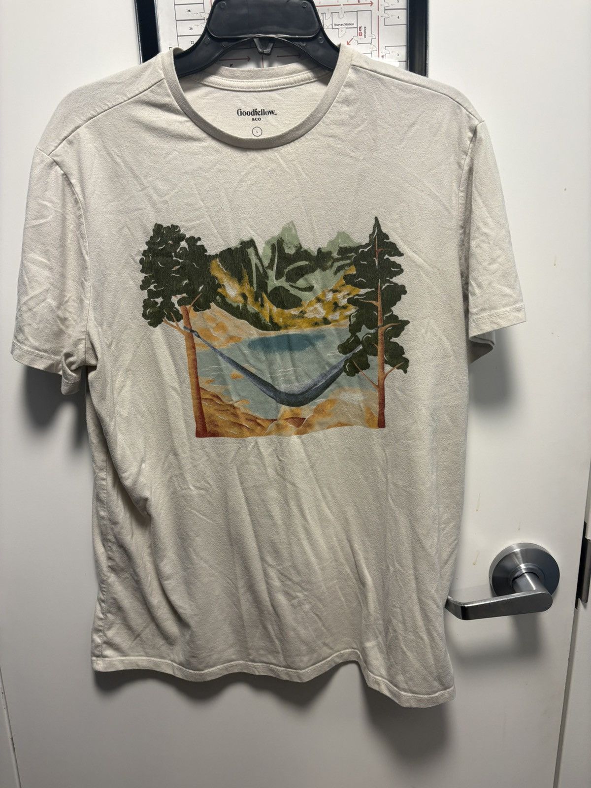 Other Goodfellow & Co Men's White Nature Graphic Crew Neck Tee L Size US L / EU 52-54 / 3 - 5 Thumbnail