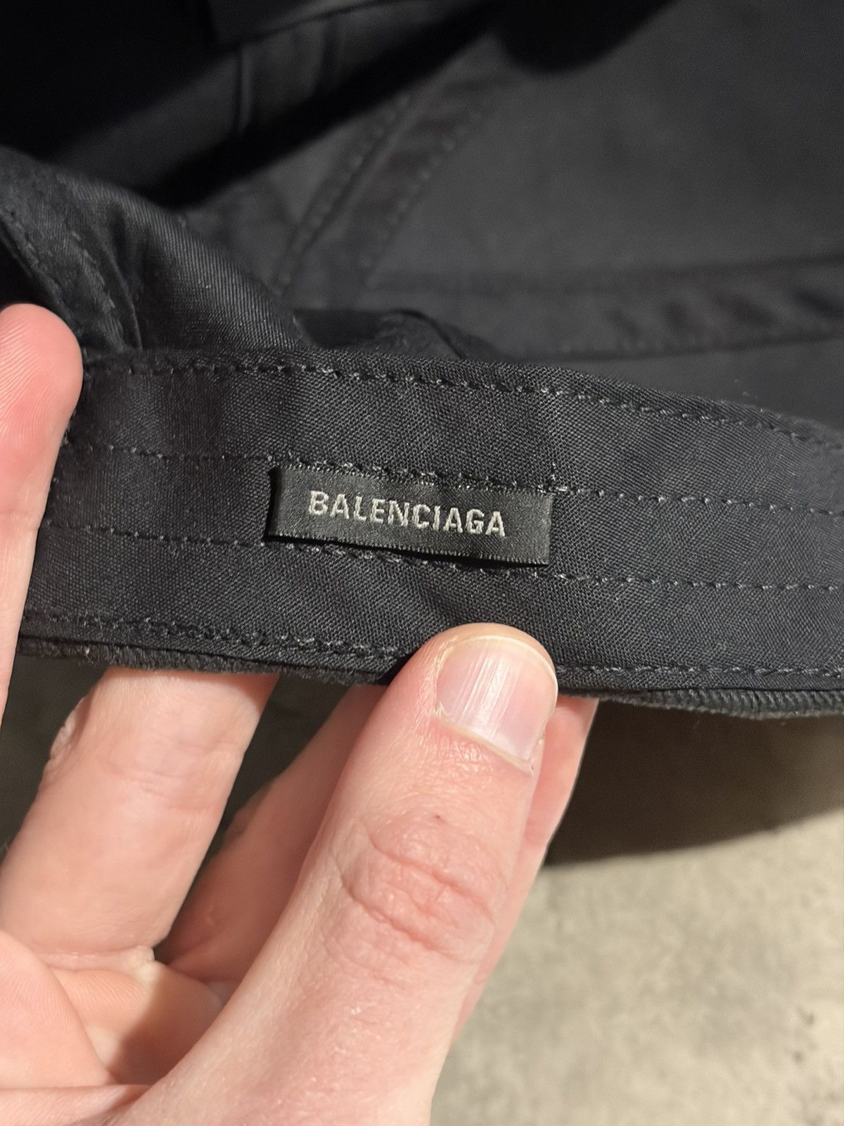 Balenciaga balenciaga 3b logo hat Size ONE SIZE - 4 Thumbnail