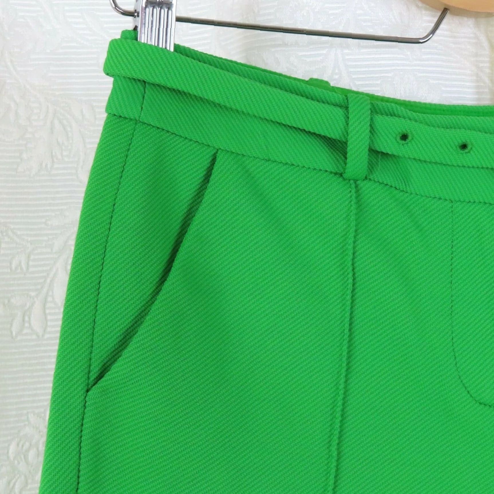 Diane von Furstenberg Diane von Furstenberg Women 2 New Boymuda Green High Waisted Belt Bermuda Shorts Bermuda Shorts Green Belted Women 2 jeans? Size 26" / US 2 / IT 38 - 2 Thumbnail