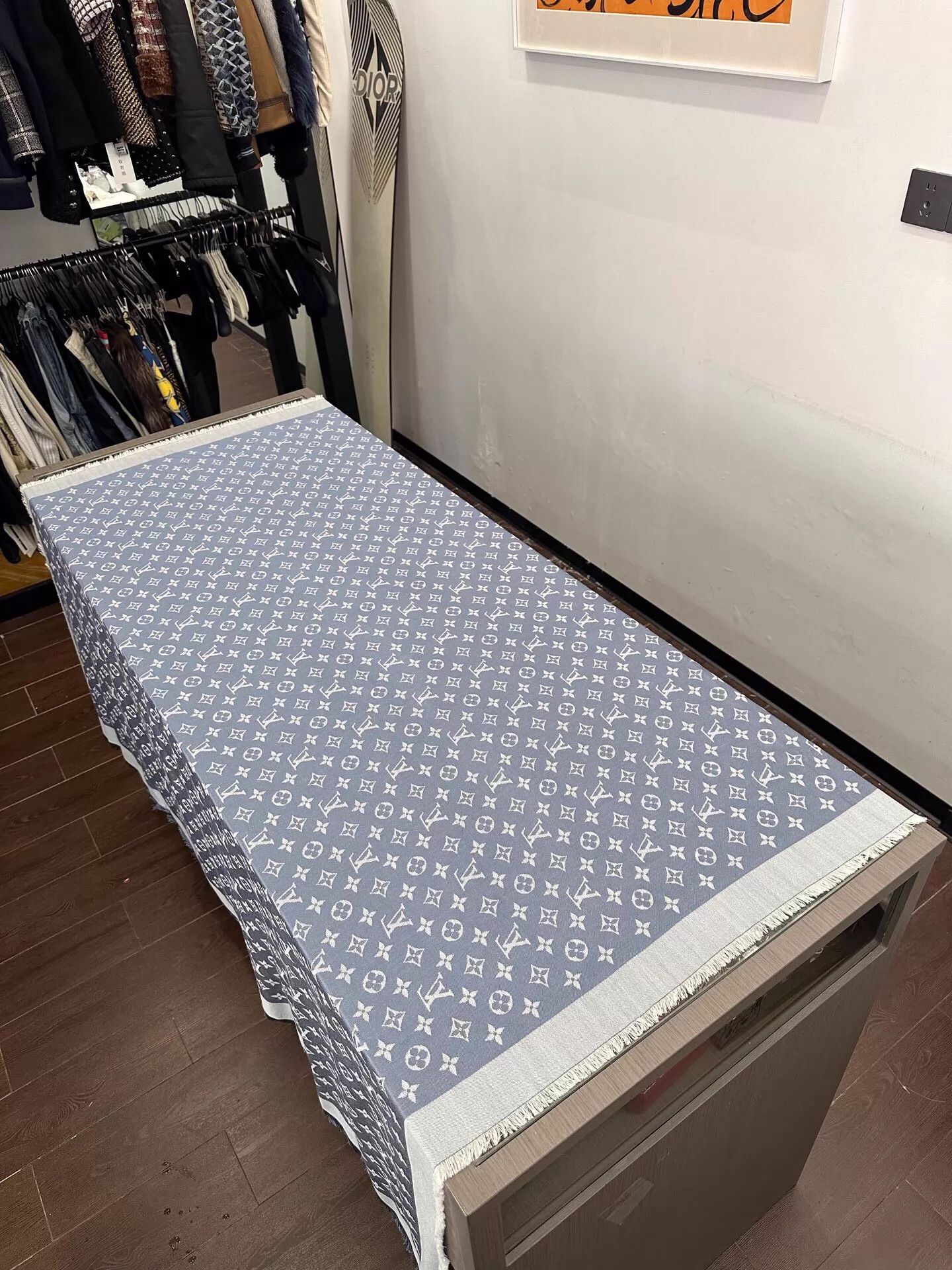 Louis Vuitton LV Monogram Blue White Wool Square Scarf 143x143cm New Size ONE SIZE - 1 Thumbnail