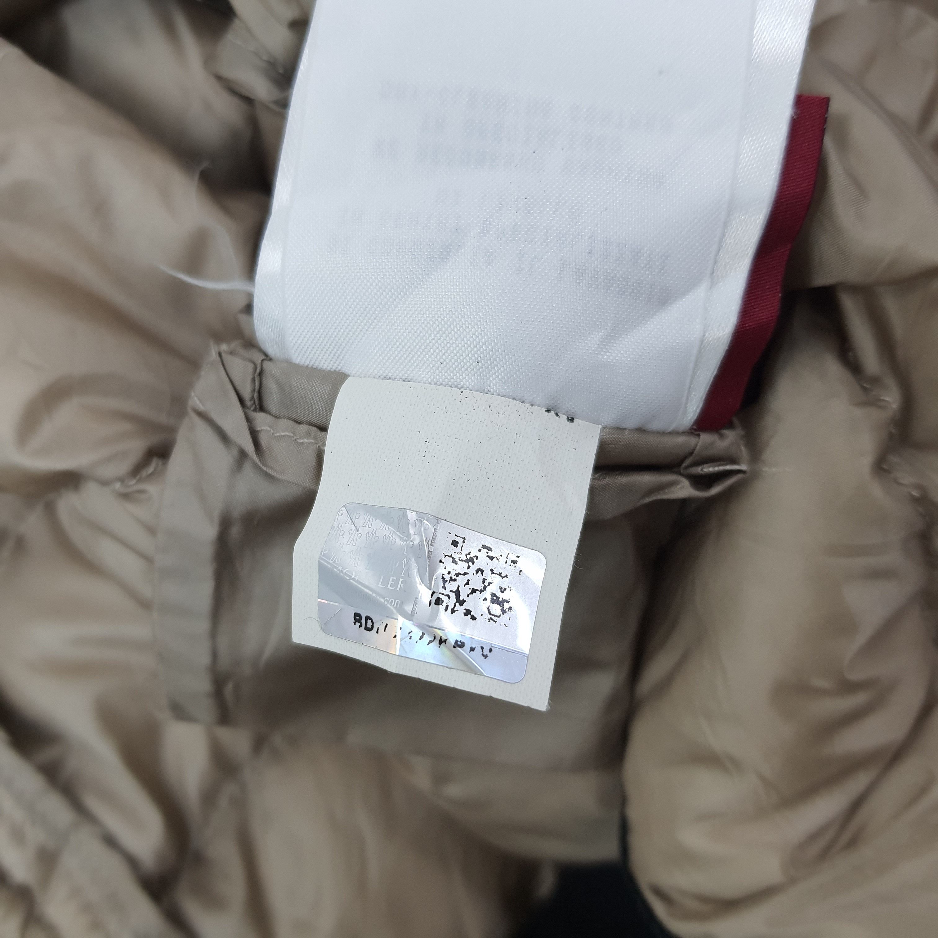 Vintage Moncler Designer Outdoor Puffer Jacket C247N26
