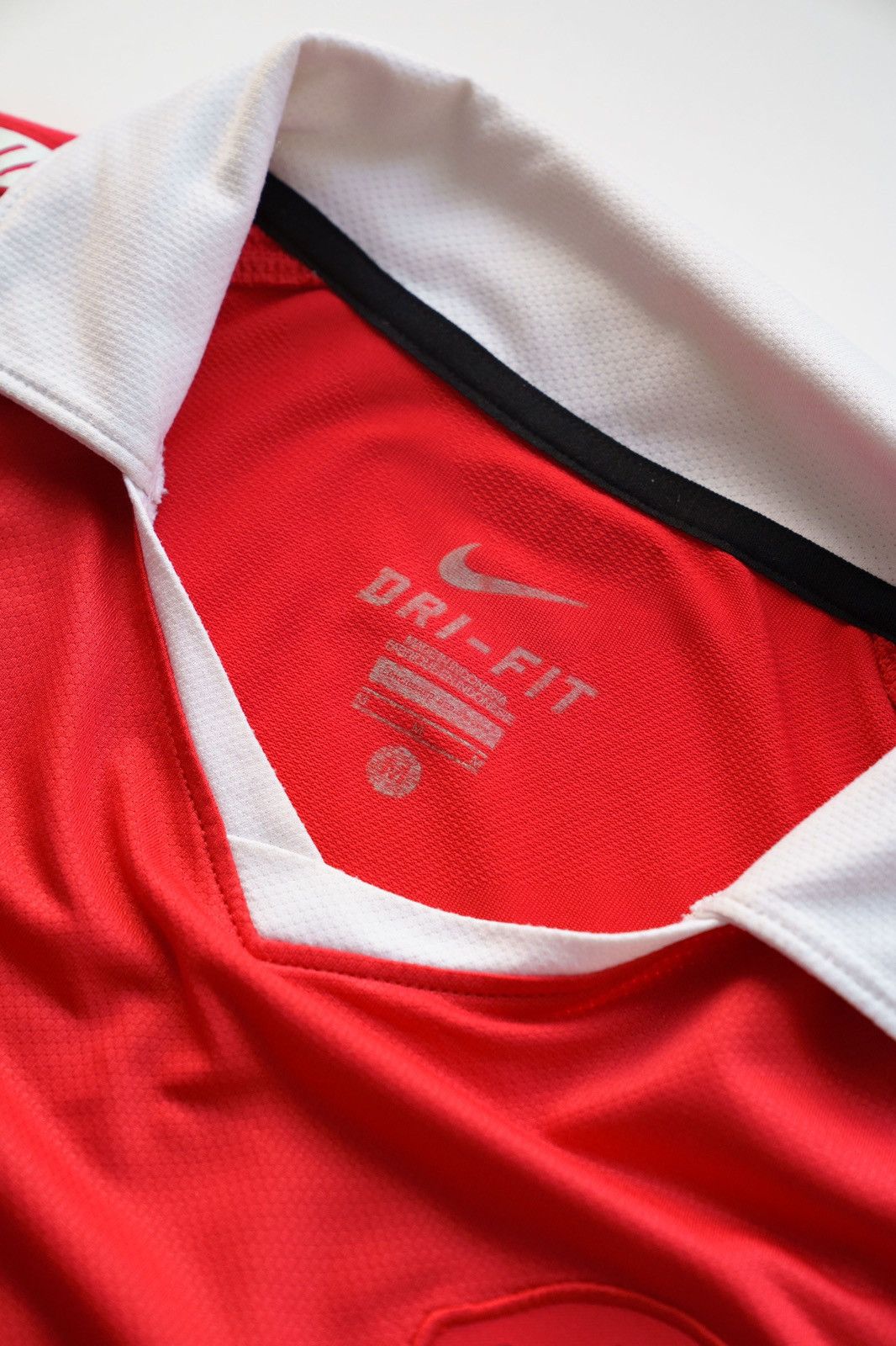 Nike Nike x Manchester United Jersey 2010 - 2011 Size US M / EU 48-50 / 2 - 5 Thumbnail