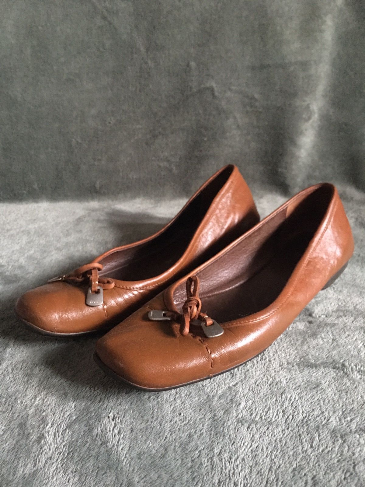 Prada PRADA Brown Leather Vintage Flats Shoes EU 37 Size US 7 / IT 37 - 1 Thumbnail