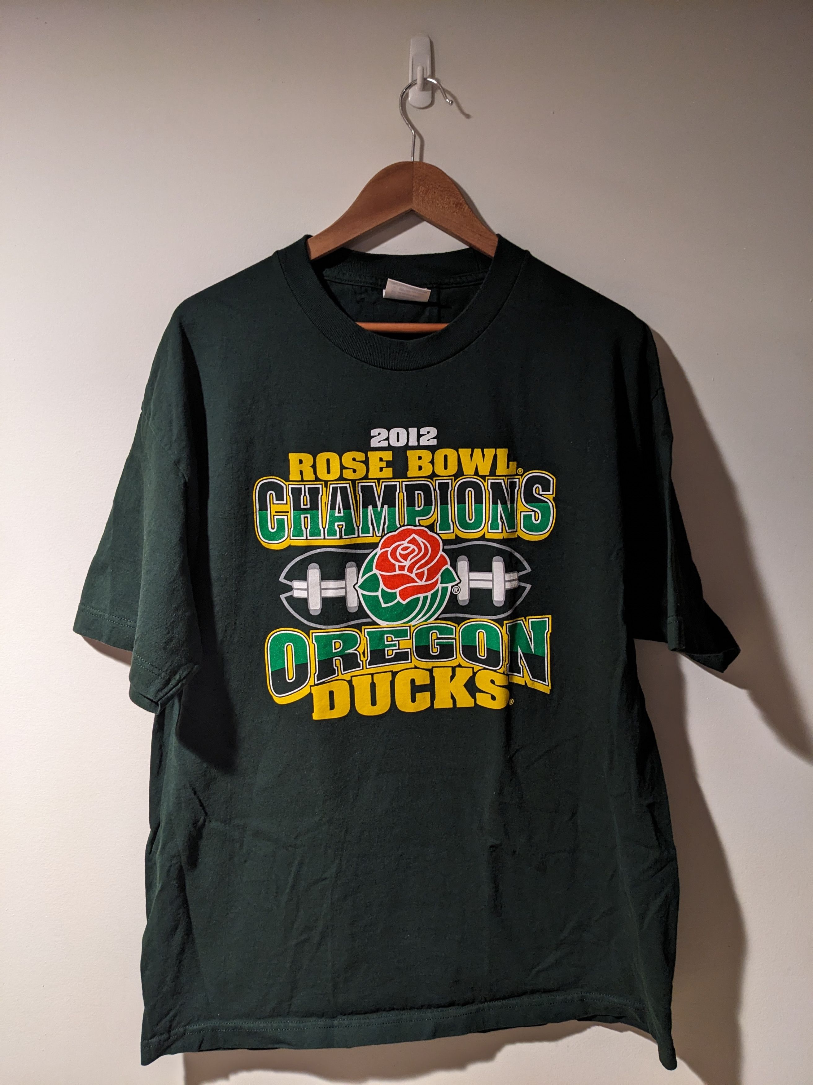 NCAA Vintage 2012 Rose Bowl Champs Oregon Ducks College T-Shirt Size US XL / EU 56 / 4 - 1 Thumbnail
