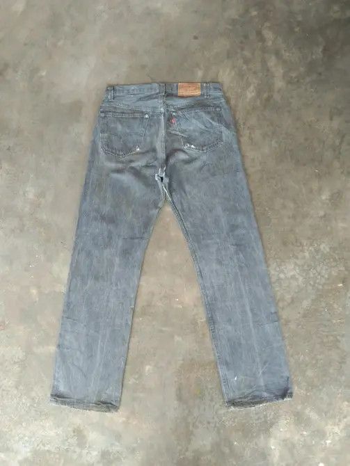 Levi's 80s Vintage Levi's 501 Made In USA Distressed Jeans 33x31 Size US 33 - 2 Thumbnail