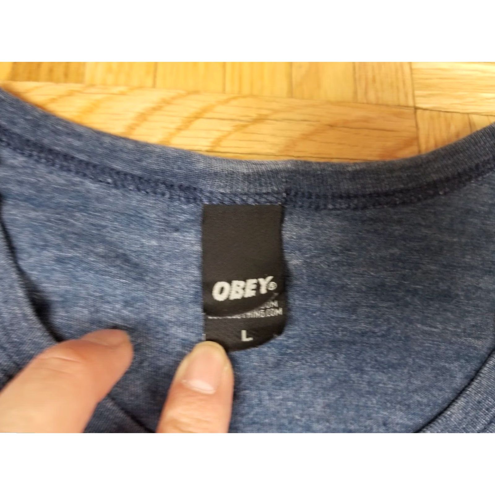 Obey VINTAGE OBEY T-SHIRT Propaganda PAPER THIN 20" CROSS CHEST 27" BLUE Men SZ L USA Rock Retro Size US L / EU 52-54 / 3 - 2 Thumbnail