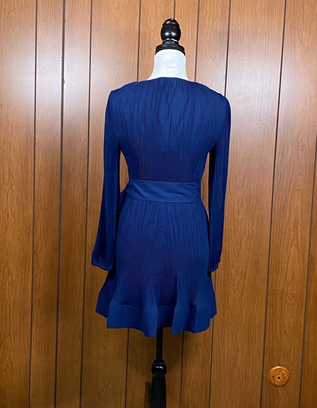 MILLY MILLY Liv Belted Pleated Dress size 4 Size S / US 4 / IT 40 - 9 Thumbnail