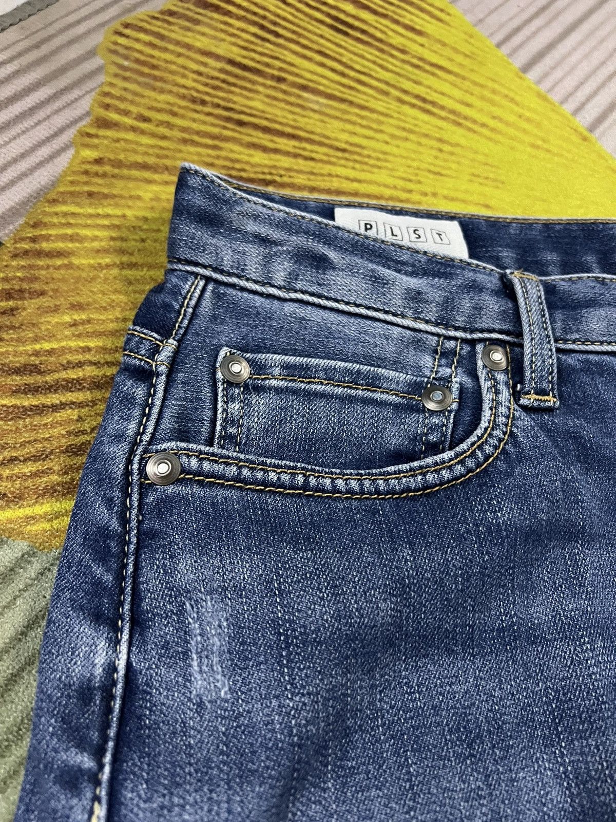 Designer × Issey Miyake × Japanese Brand P.L.S.T Issey Miyake Distressed Jeans Size US 26 / EU 42 - 5 Thumbnail
