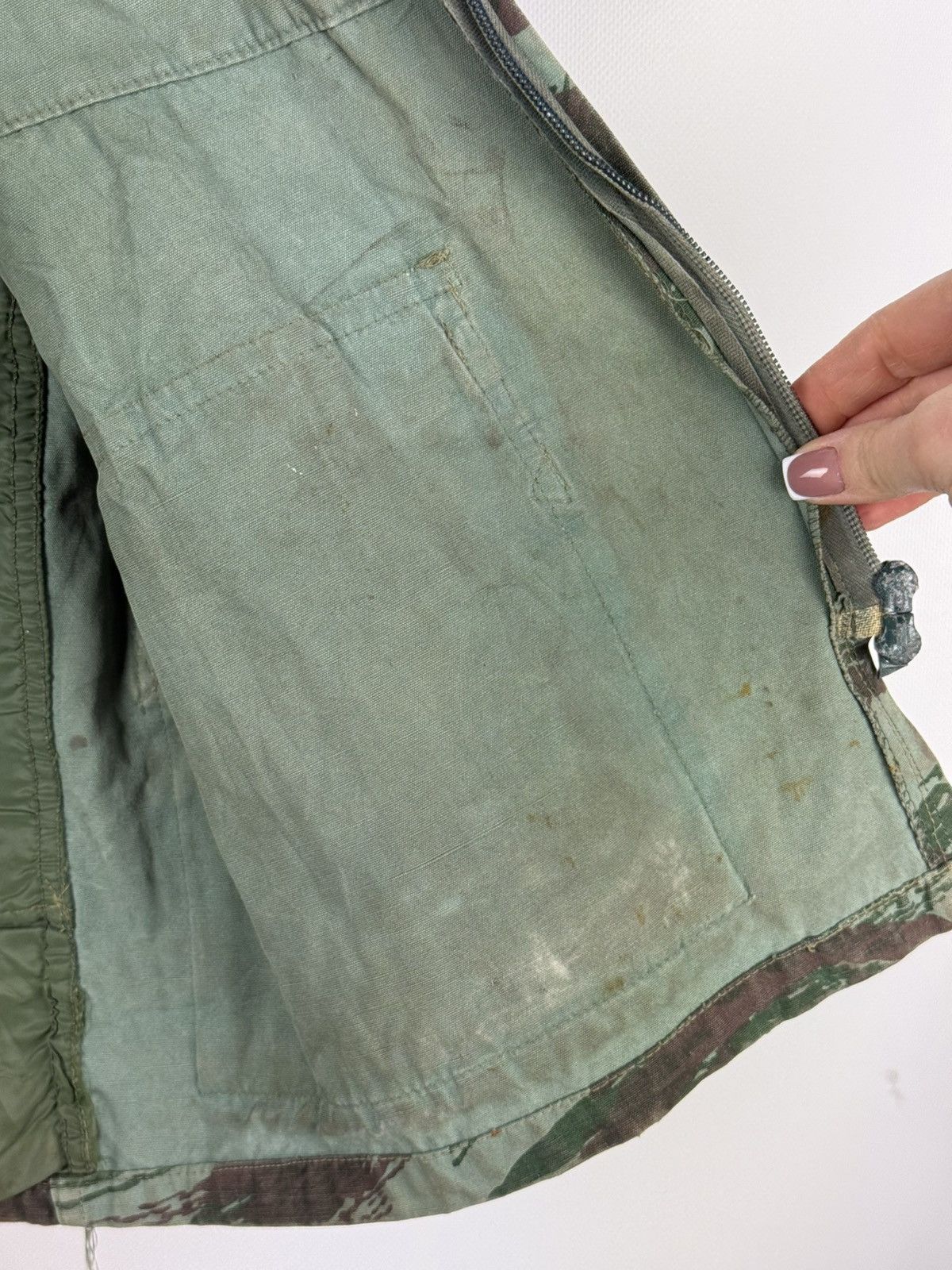 Vintage Vintage Military Hunting French Lizard Camo Full Zip Jacket Size US M / EU 48-50 / 2 - 20 Thumbnail