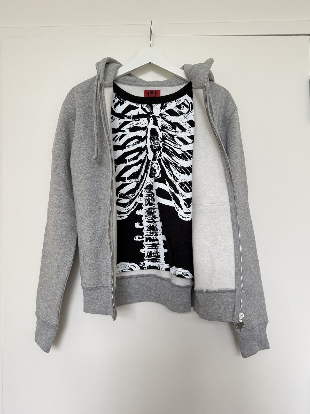トップス heaven by marc jacobs skull hoodie Heaven by Marc Jacobs Heaven By Marc Jacobs Donnie Darko Skeleton