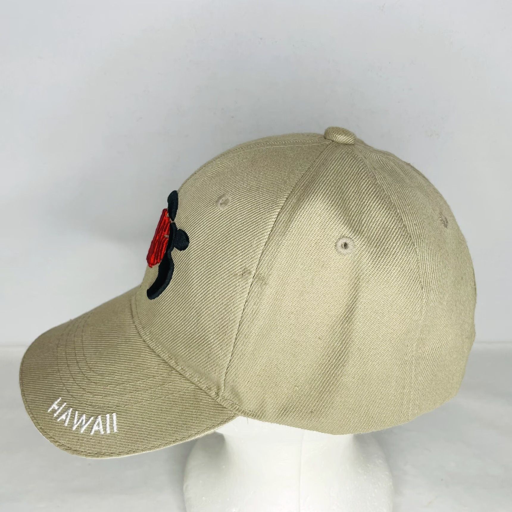 Vintage Chelona Hawaii Khaki Strapback Hat Embroidered Black & Red Sea Turtle Baseball Cap Unisex Adults Adjustable Khaki Hawaiian Sea Turtle Hat Size ONE SIZE - 4 Thumbnail