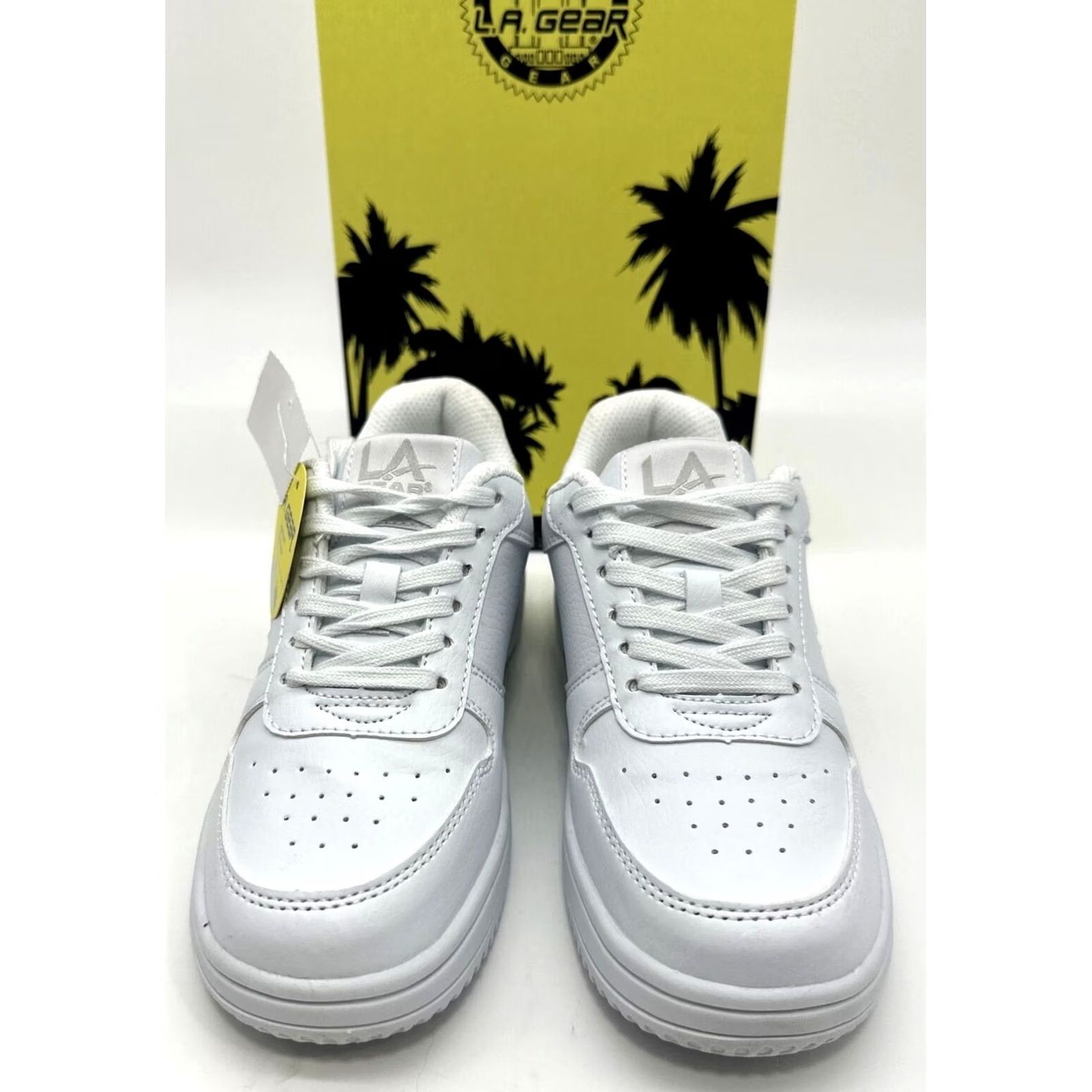 La Gear VINTAGE LA Gear Shoes Womens 5.5 White Low Top 80s 90s Sneakers Ladies Leather Sneaker Mens? Size M / US 6-8 / IT 42-44 - 3 Thumbnail