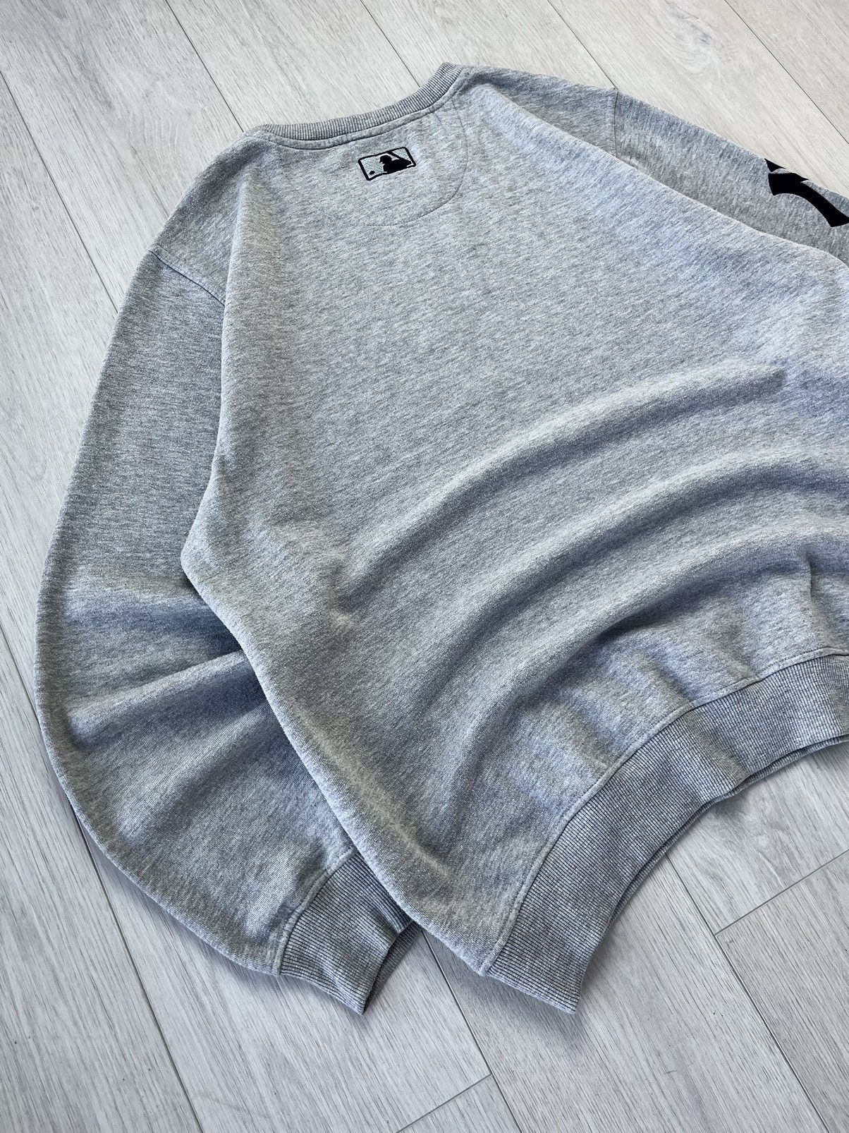 Majestic MLB New York Yankees Vintage Crewneck Sweatshirt Center Logo Size US XL / EU 56 / 4 - 13 Thumbnail