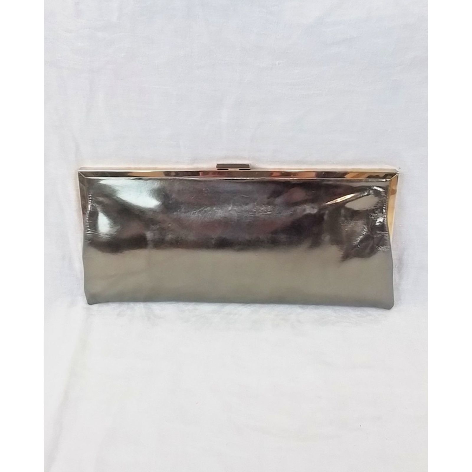 Hobo Hobo International Clutch Purse Metallic Gold w Animal Print Size ONE SIZE - 3 Thumbnail