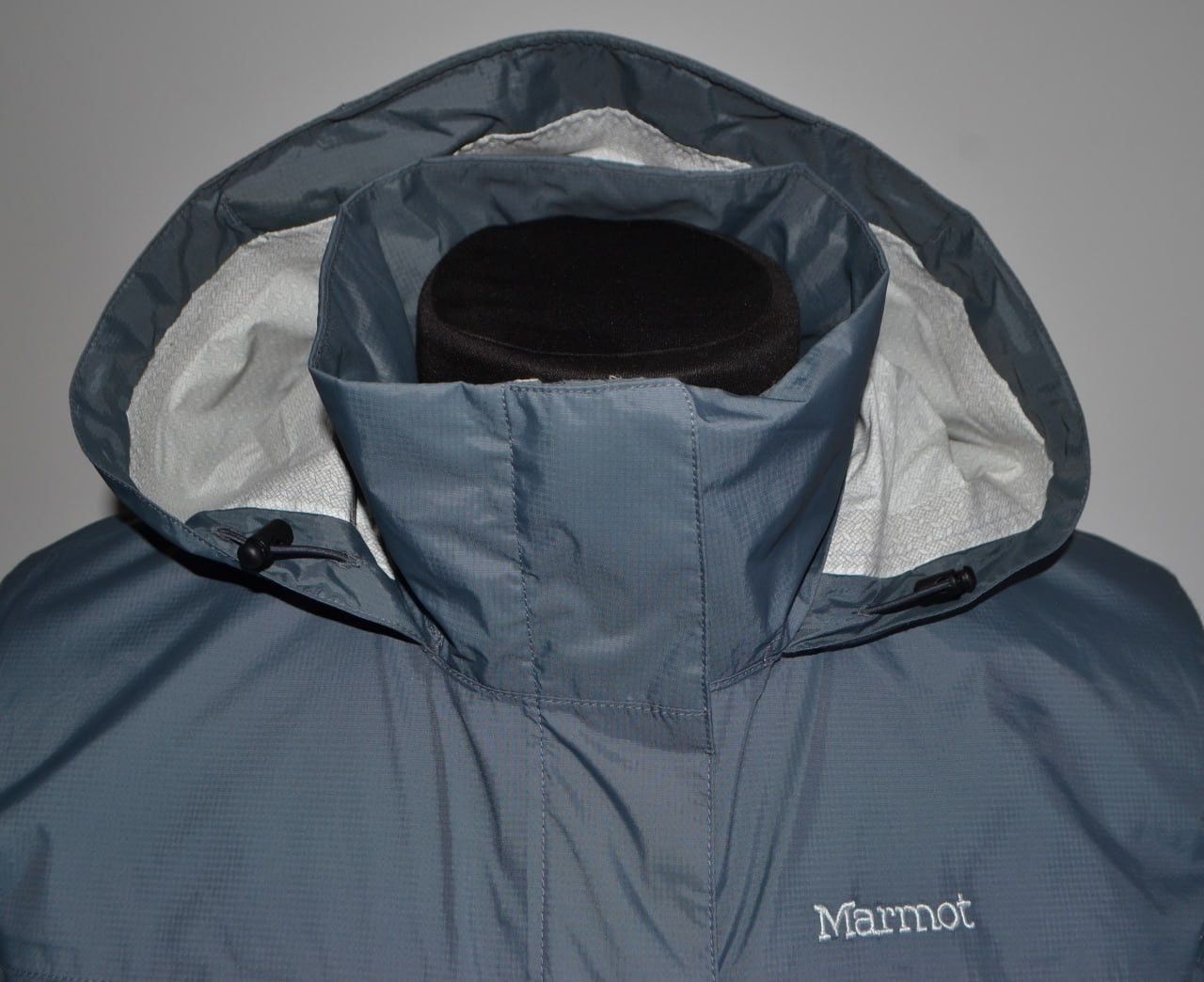 Marmot Marmot Women’s Rain Jacket Size L Gray Waterproof Hooded Size L / US 10 / IT 46 - 2 Thumbnail