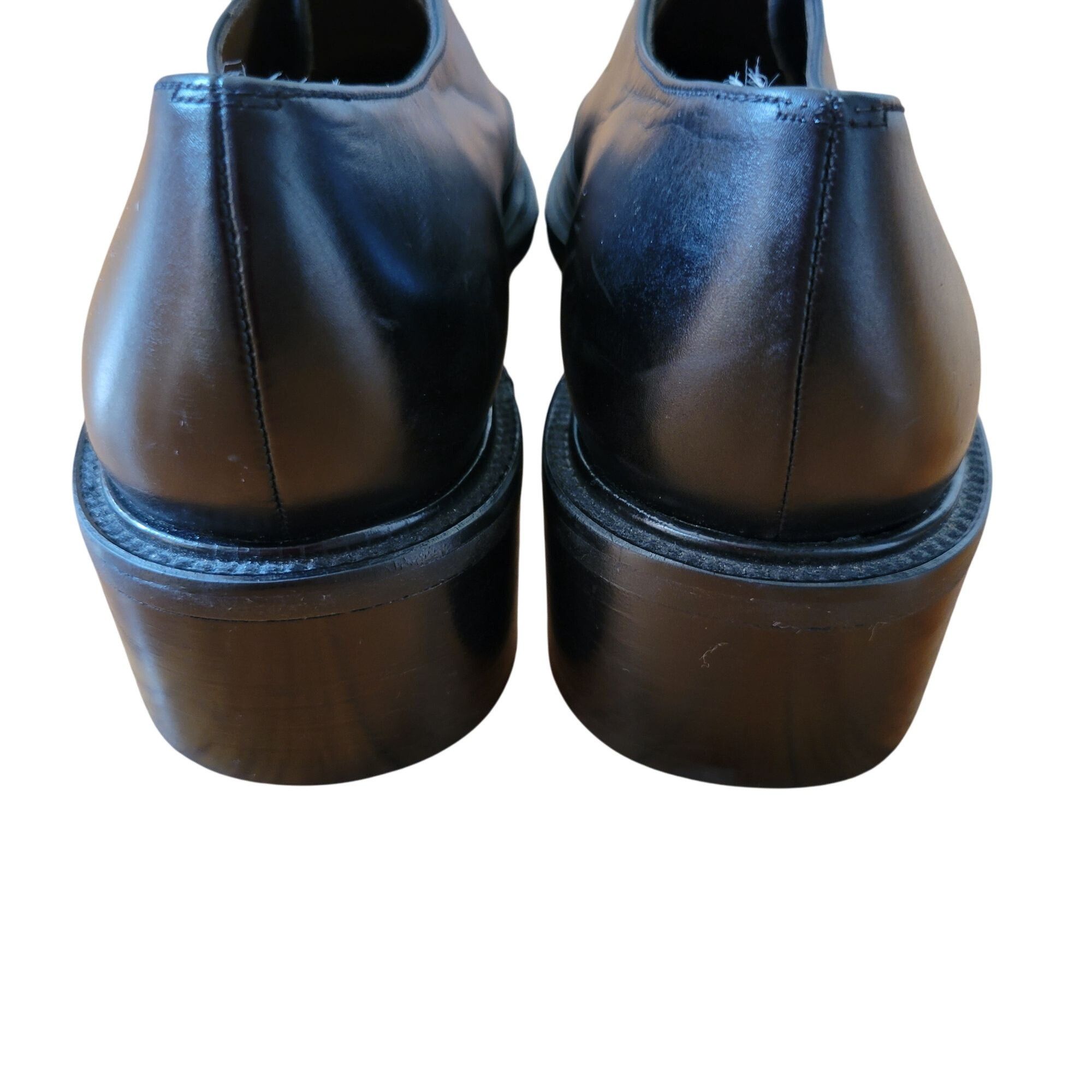 Stuart Weitzman Stuart Weitzman Black Leather Slip On Shoes 7W Spain Chunky Size US 7 / IT 37 - 3 Thumbnail