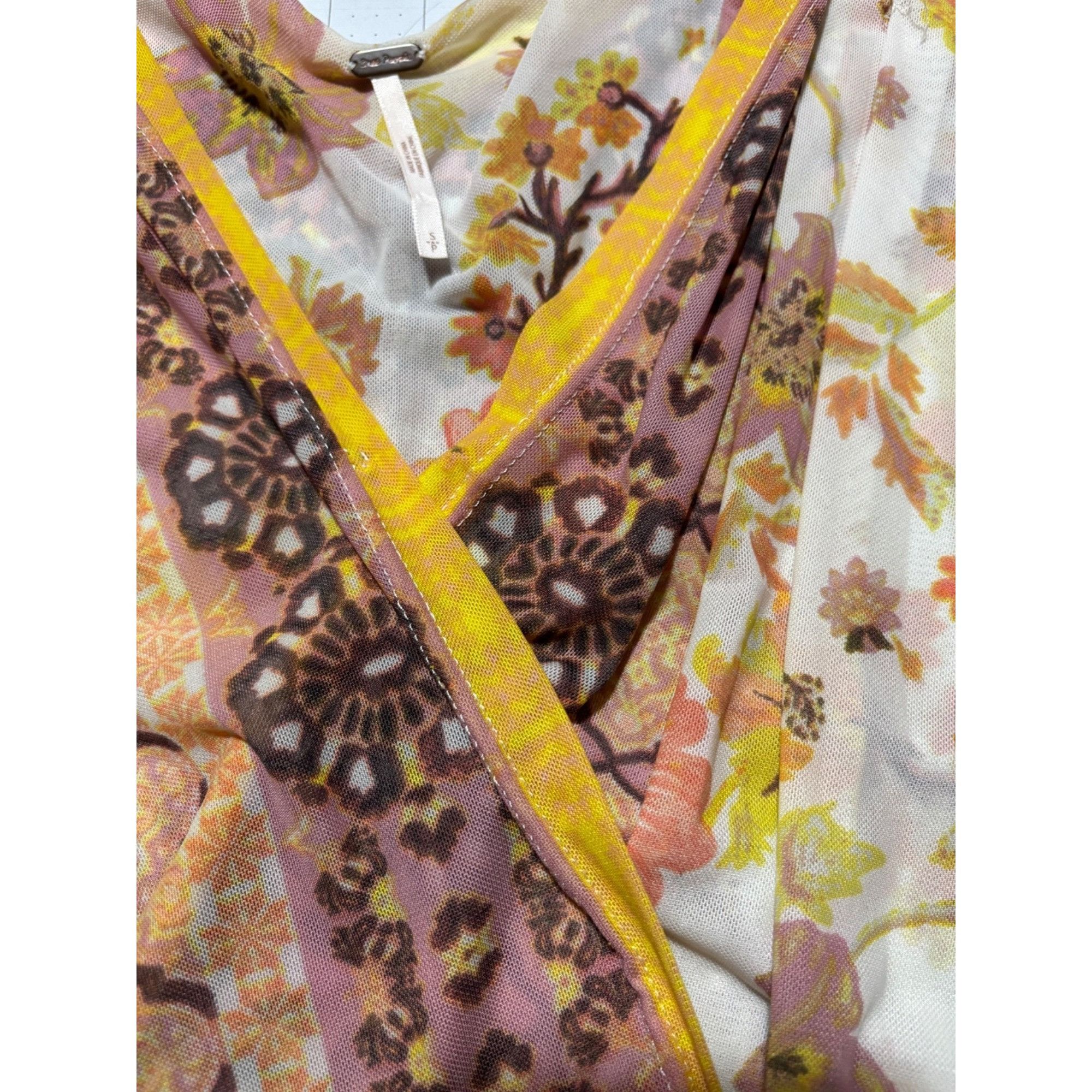 Free People Free People Women’s Drape Floral Top S – Boho Chic, Festival Size S / US 4 / IT 40 - 5 Thumbnail