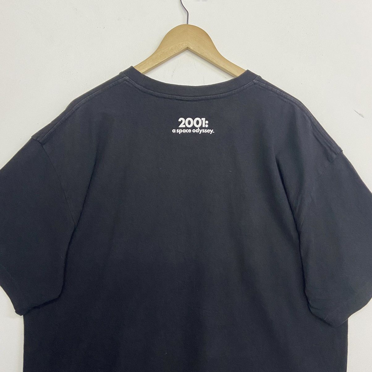 Vintage ‘Vintage 2001: a space odyssey Movie T-shirt Size US XL / EU 56 / 4 - 13 Thumbnail