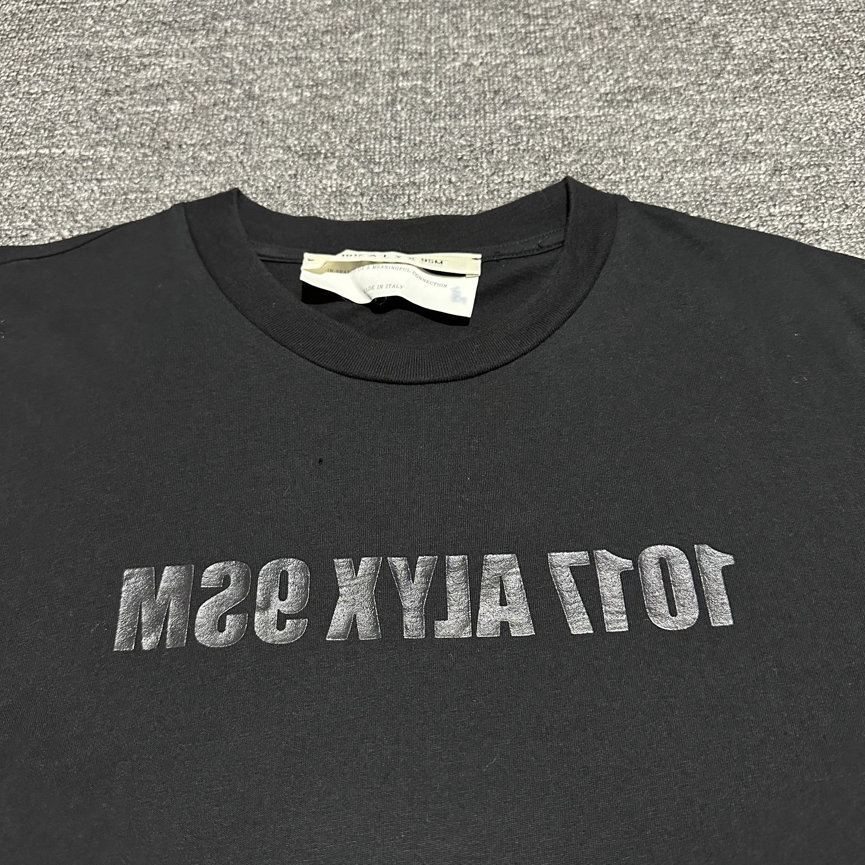 1017 ALYX 9SM 1017 ALYX 9SM Tee Size US M / EU 48-50 / 2 - 2 Thumbnail