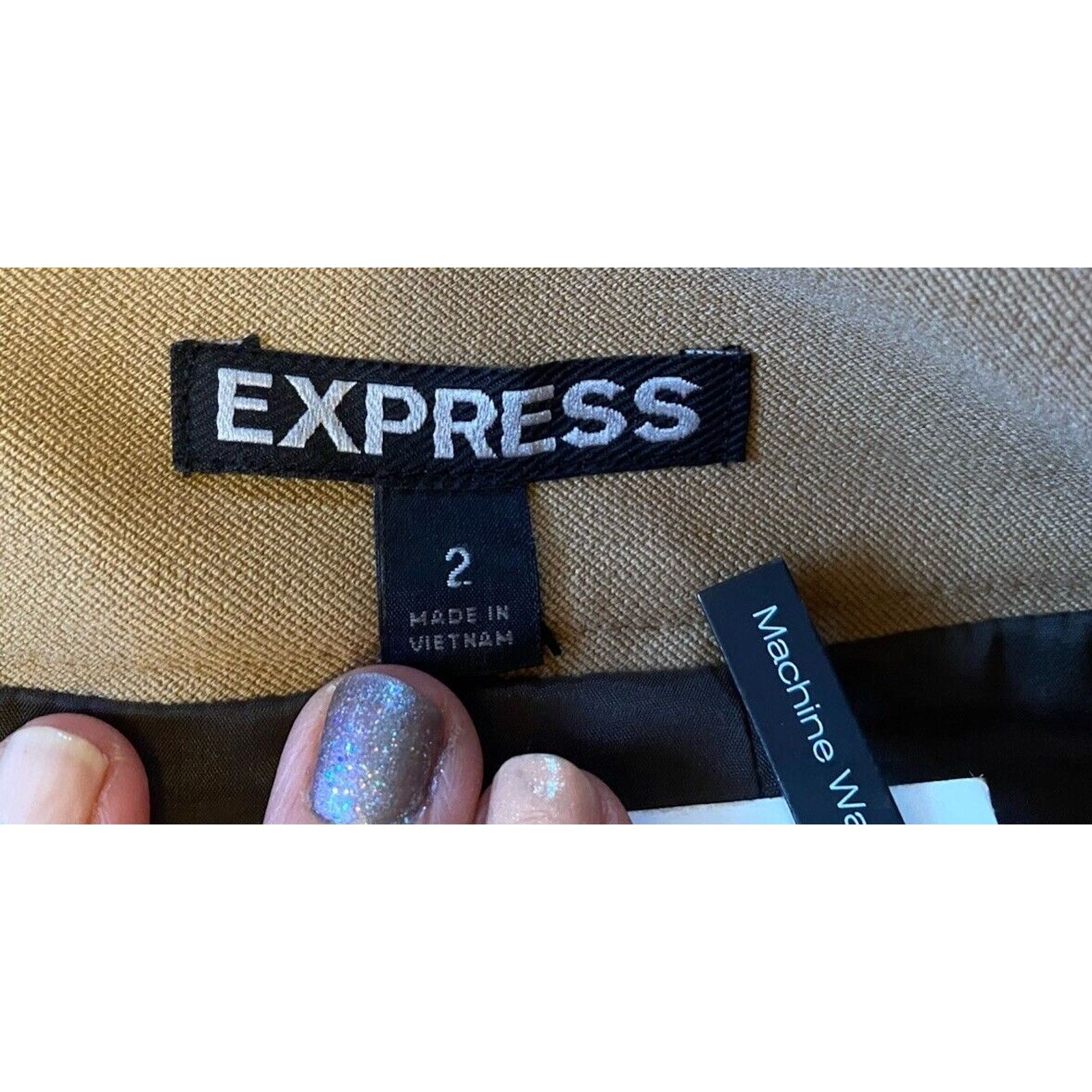Express NWT Express Mini Lined Skirt Women’s 2 $50 Machine Washable Size 26" / US 2 / IT 38 - 2 Thumbnail
