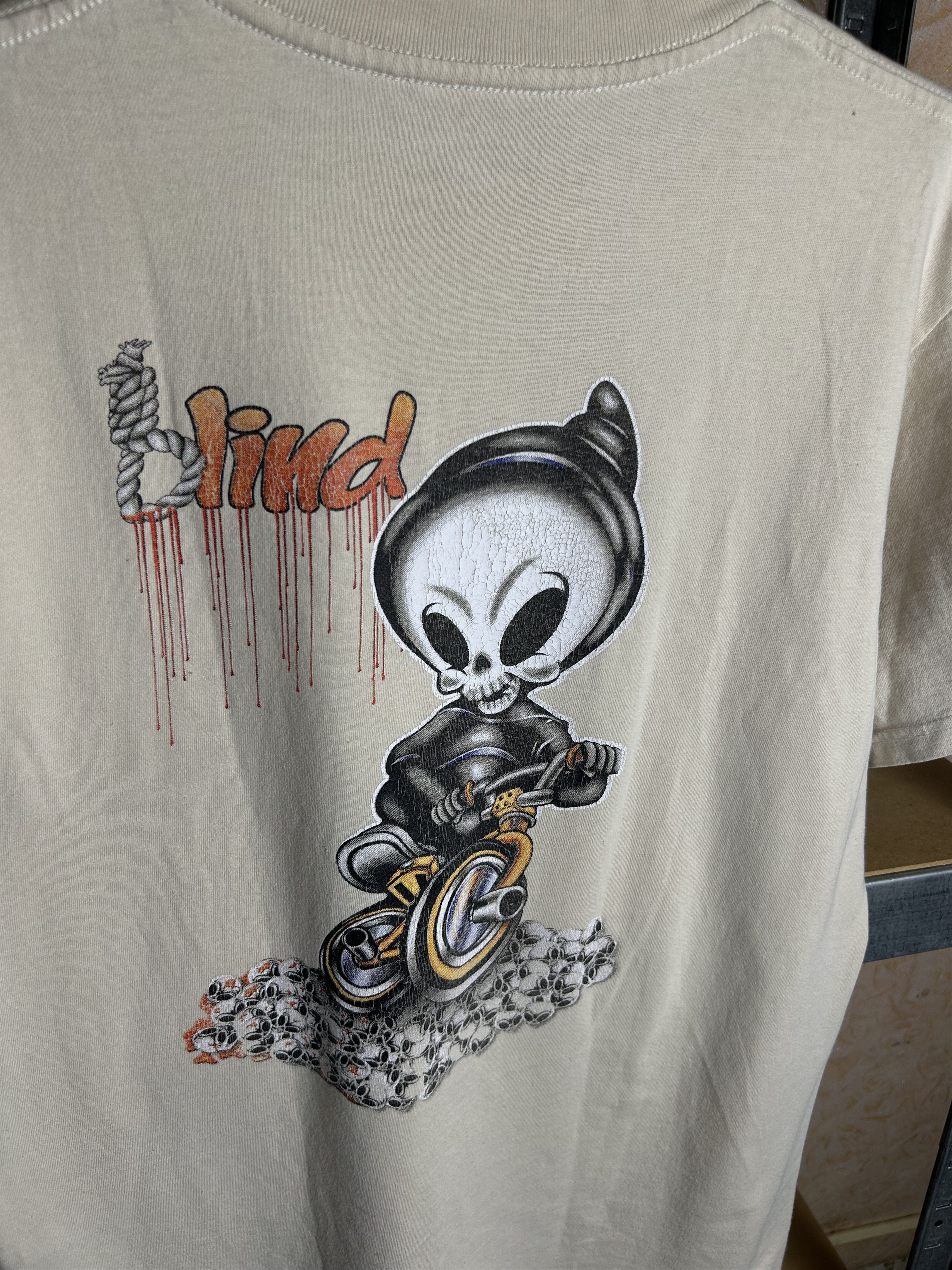 Blind Skateboards Vintage 90s Blind Skateboards Streetwear Graphic T-shirt Size US M / EU 48-50 / 2 - 13 Thumbnail