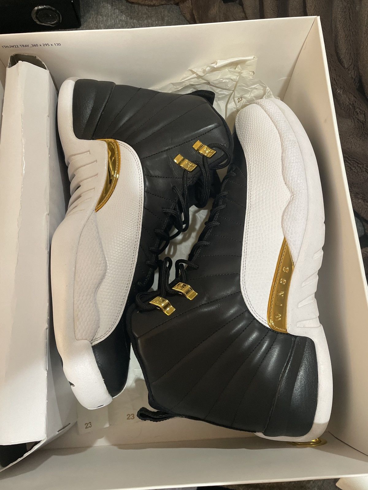 Jordan Brand Air Jordan 12 Wings 2016 Size 11.5 Size US 11.5 / EU 44-45 - 9 Thumbnail