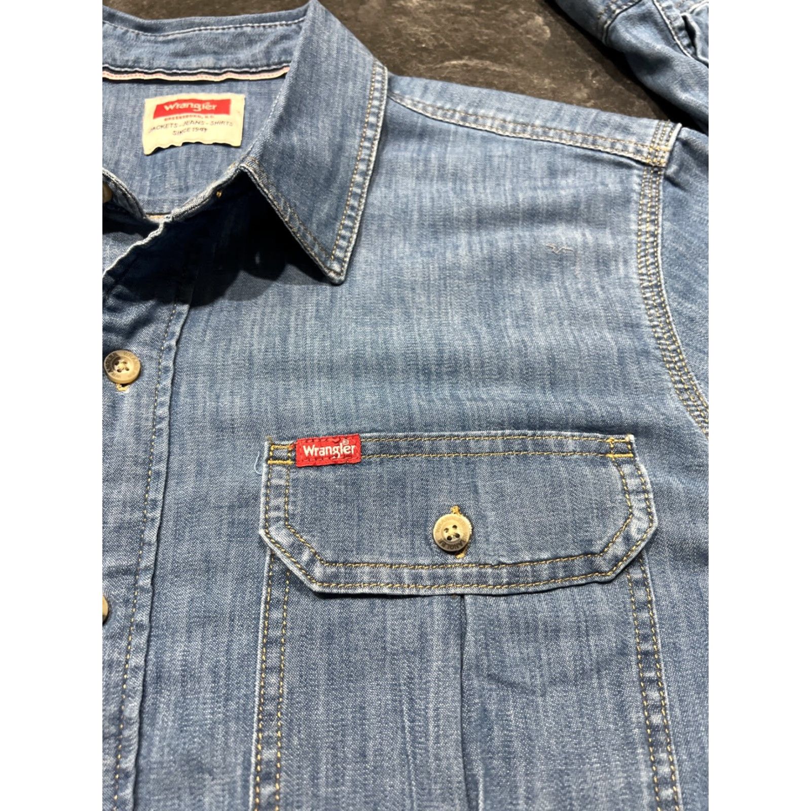 Wrangler VINTAGE Wrangler Long Sleeve Shirt Men Large Blue Denim Western Cowboy Rodeo Pearl Snap Size US L / EU 52-54 / 3 - 3 Thumbnail