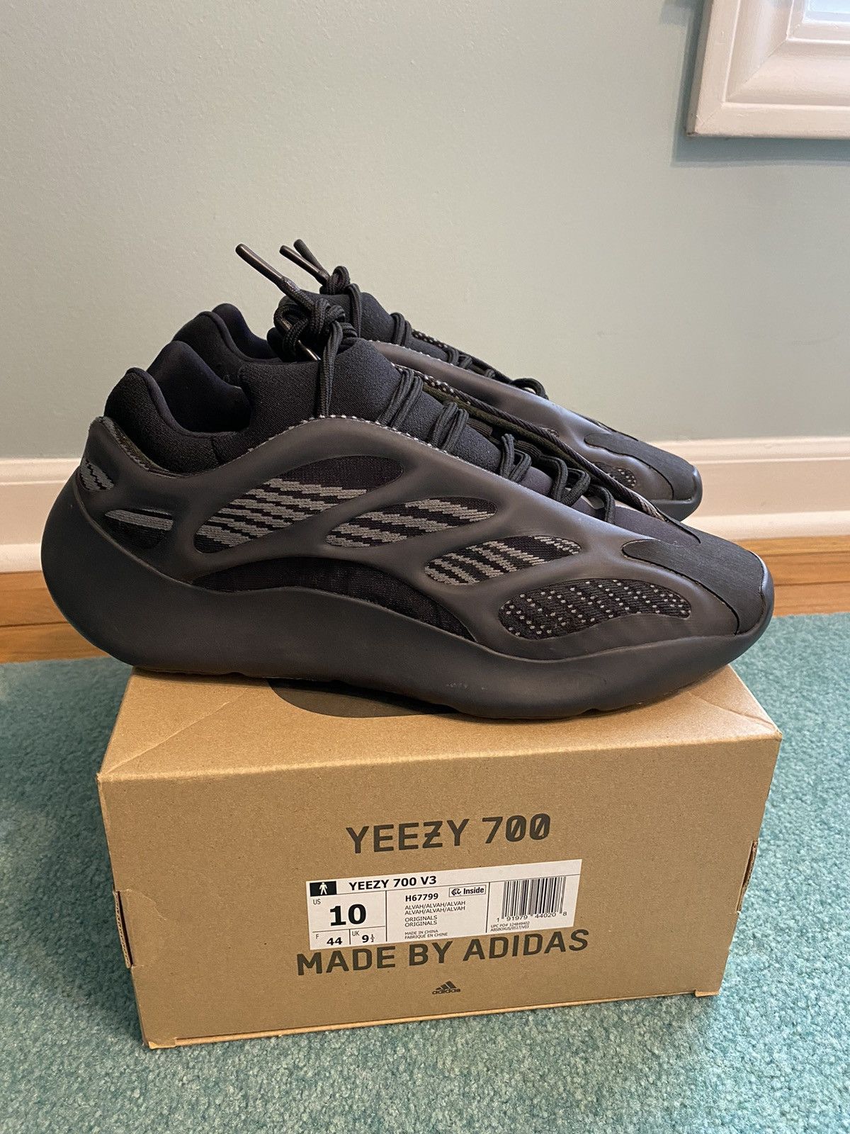 adidas gazelle silver green womens YEEZY Yeezy 700 V3 "Alvah"  Stadium Goods