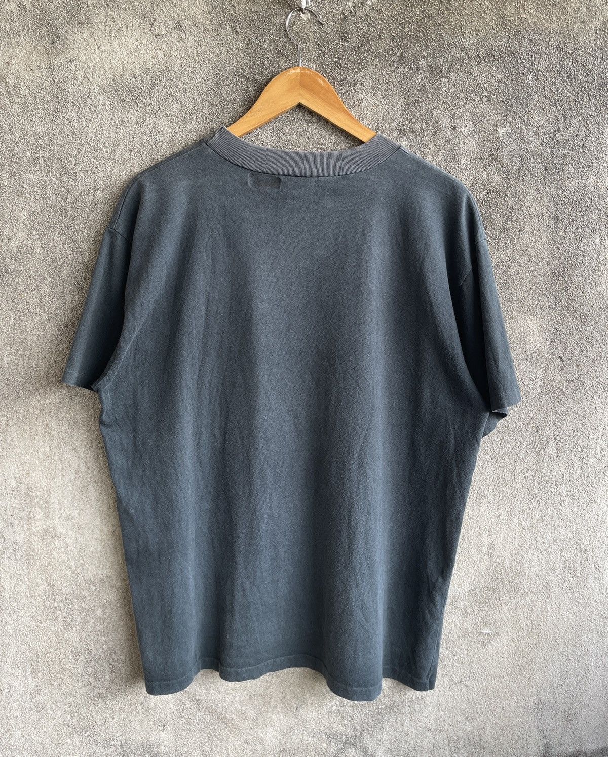 Band Tees Vintage 90s🔥ELVIS PRESLEY🔥American Singer Faded Tshirt Size US XL / EU 56 / 4 - 10 Thumbnail