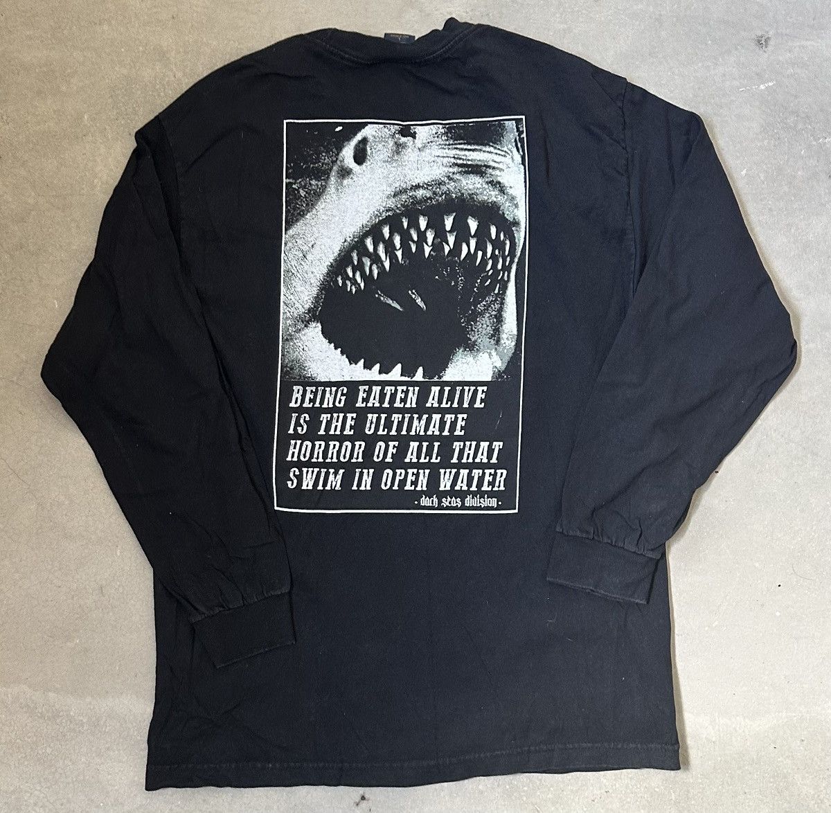 Dark Seas Division VINTAGE DARK SEAS DIVISION JAWS TEE Size US M / EU 48-50 / 2 - 1 Thumbnail