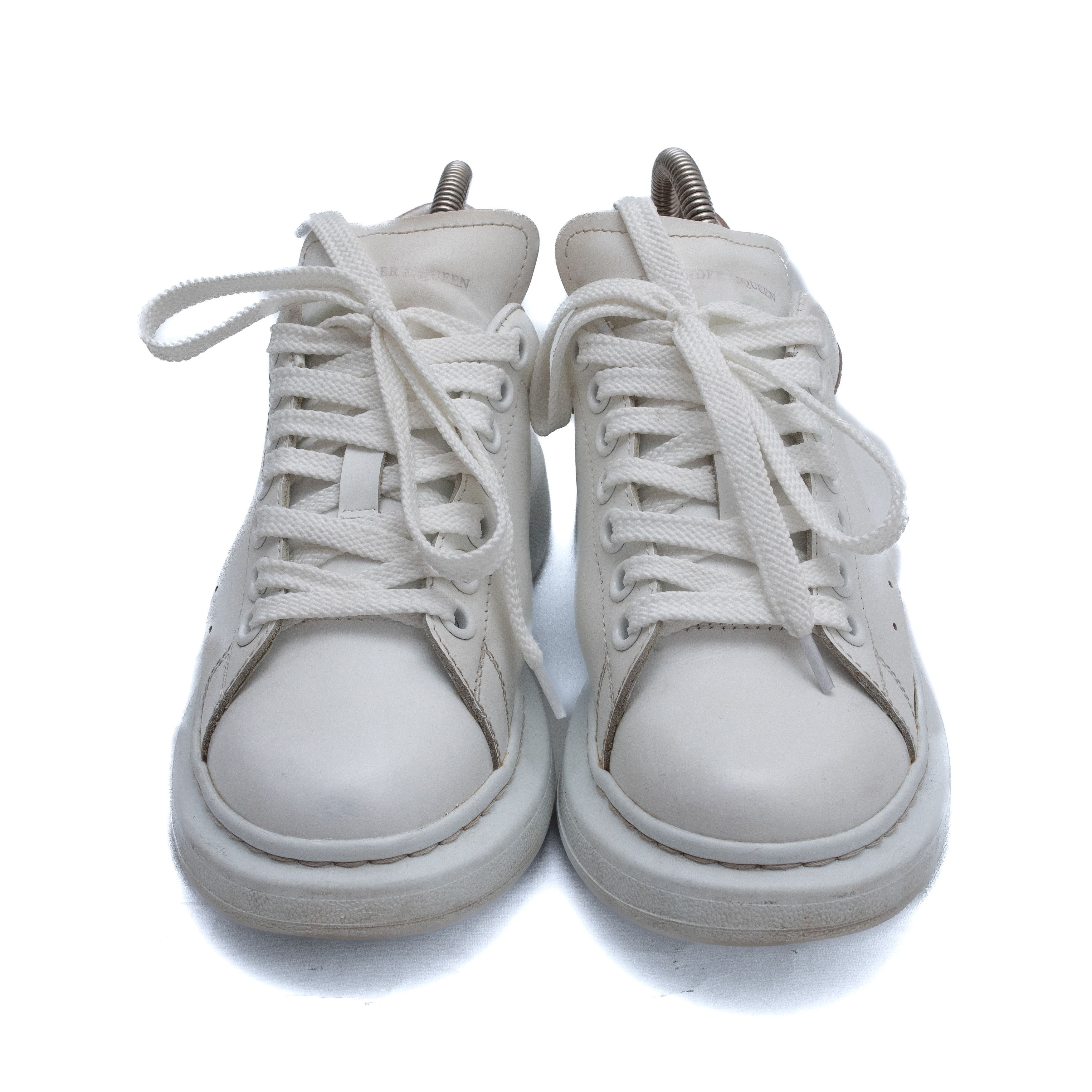 Alexander McQueen ALEXANDER MCQEEN Chunky Oversized Leather Sneakers Size US 7.5 / IT 37.5 - 5 Thumbnail