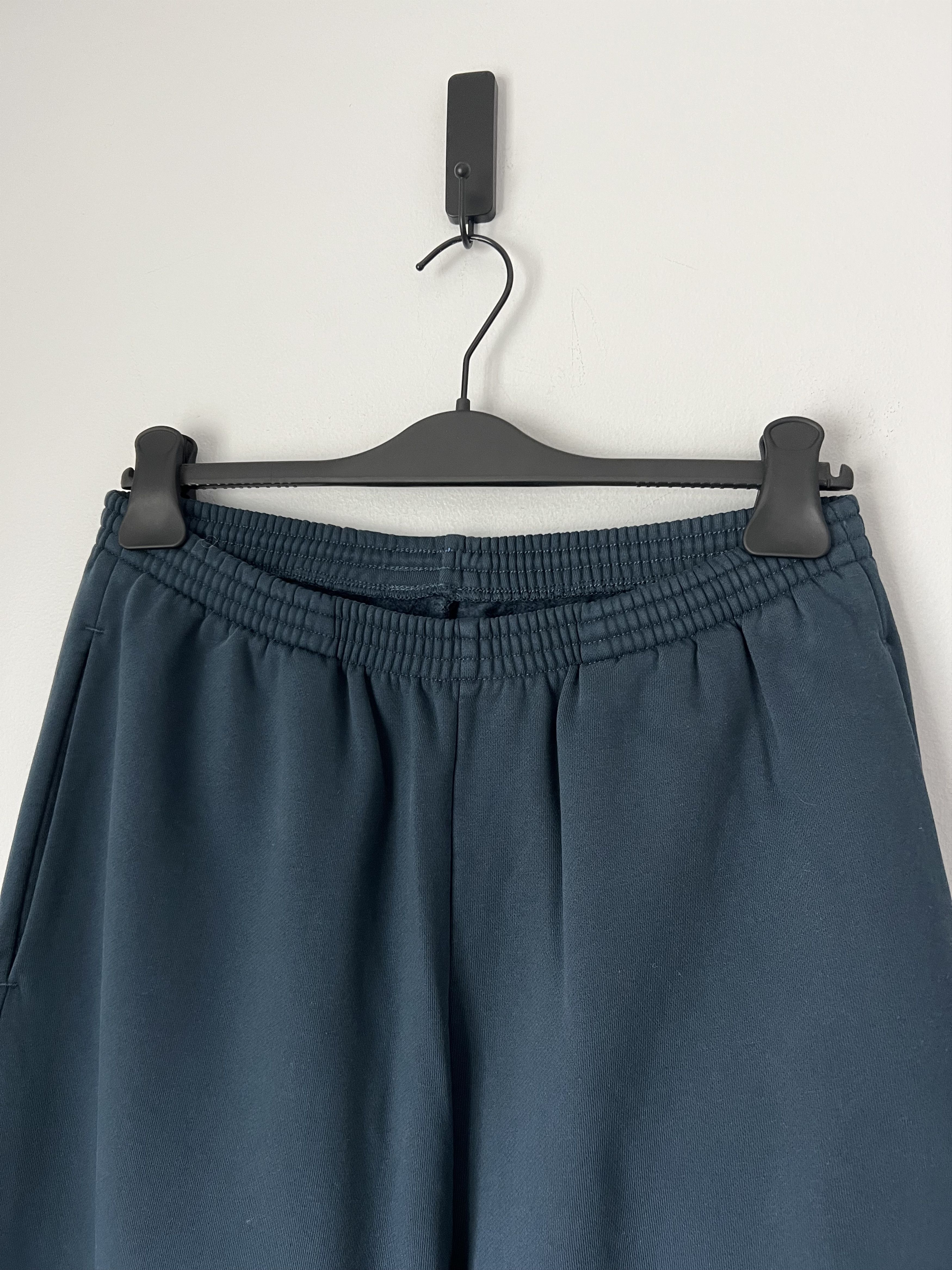 Balenciaga × Gap × Kanye West Yeezy Gap by Balenciaga Jogging Pants in Dark Blue Size US 34 / EU 50 - 2 Thumbnail