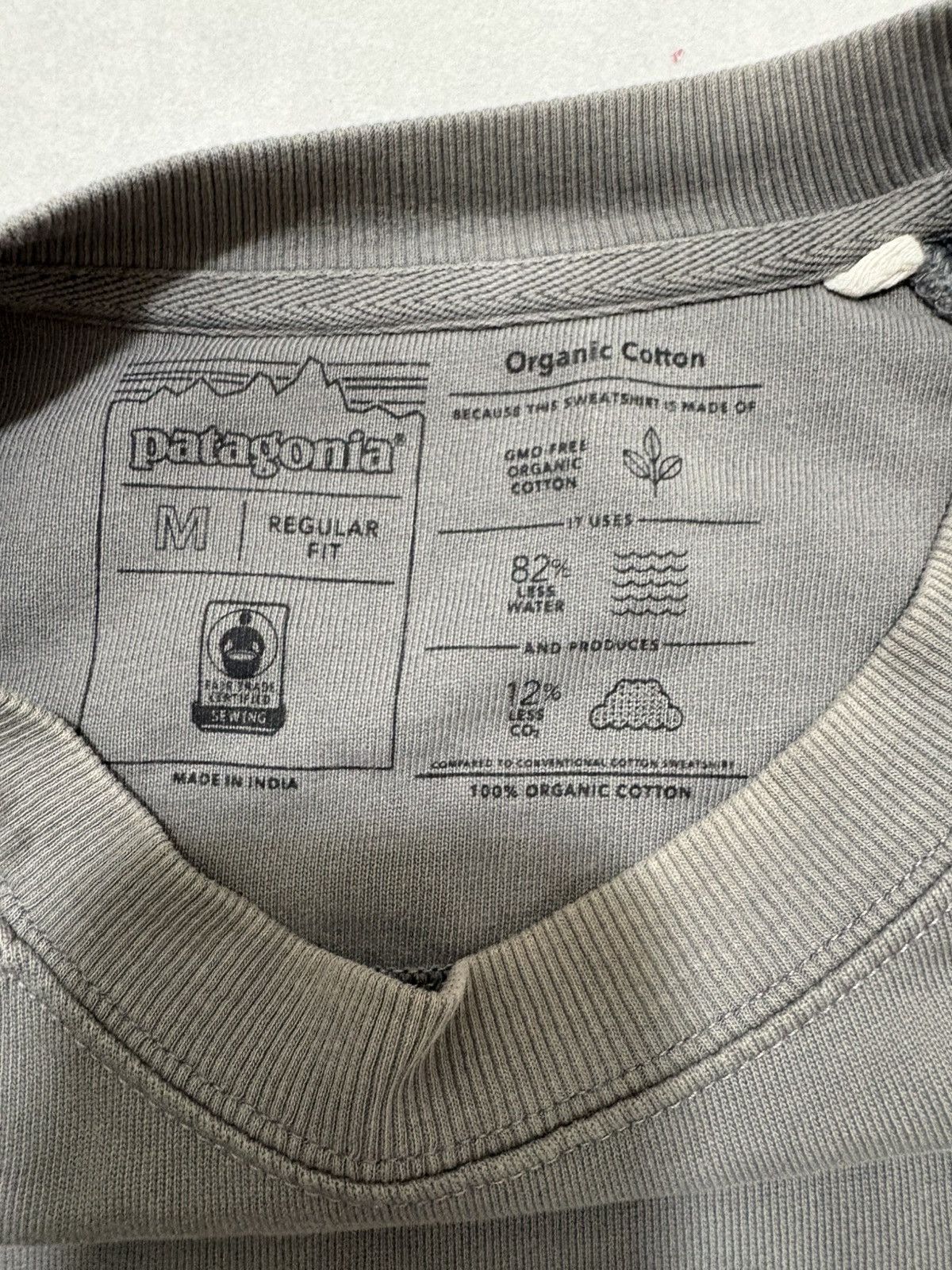 Patagonia Patagonia big logo on back sweatshirt Size US M / EU 48-50 / 2 - 6 Thumbnail