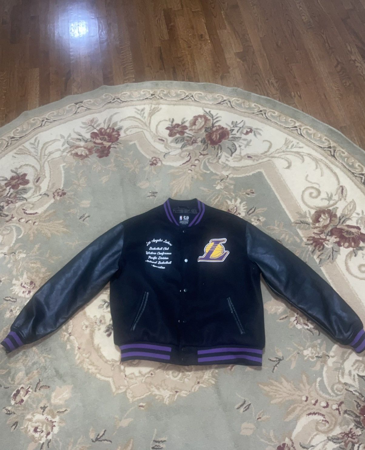 Starter Men's Los Angeles Lakers Black Wool & Leather Varsity Jacket Size US L / EU 52-54 / 3 - 1 Thumbnail