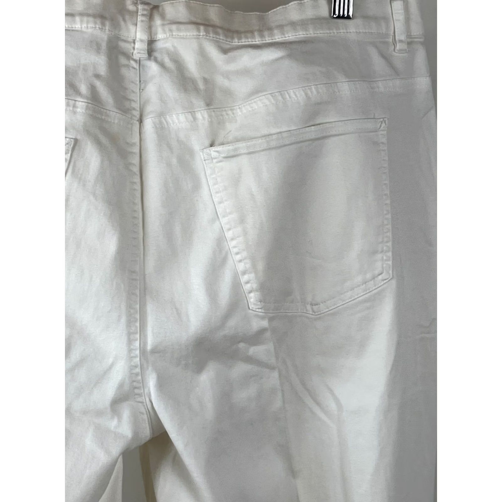Talbots Talbots Jeans Womens 18W White Cotton Blend Zip Fly Button Front Five Pockets Size 40" / US 18 - 5 Thumbnail