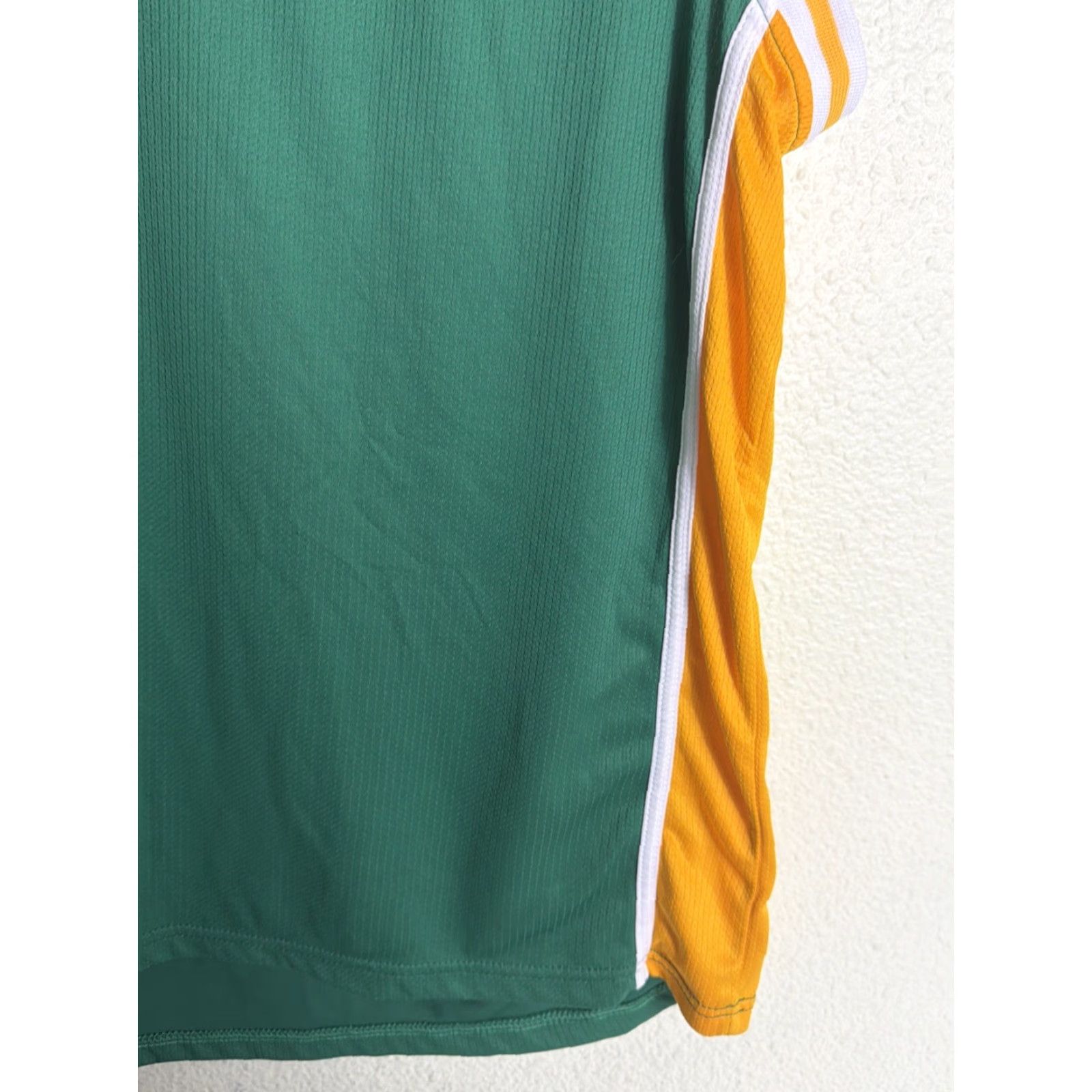 Vintage VINTAGE Sacramento A’s Adult XXL Tank Top Green Yellow Red Hawk Promo Fits Like Mens L Size US XXL / EU 58 / 5 - 6 Thumbnail